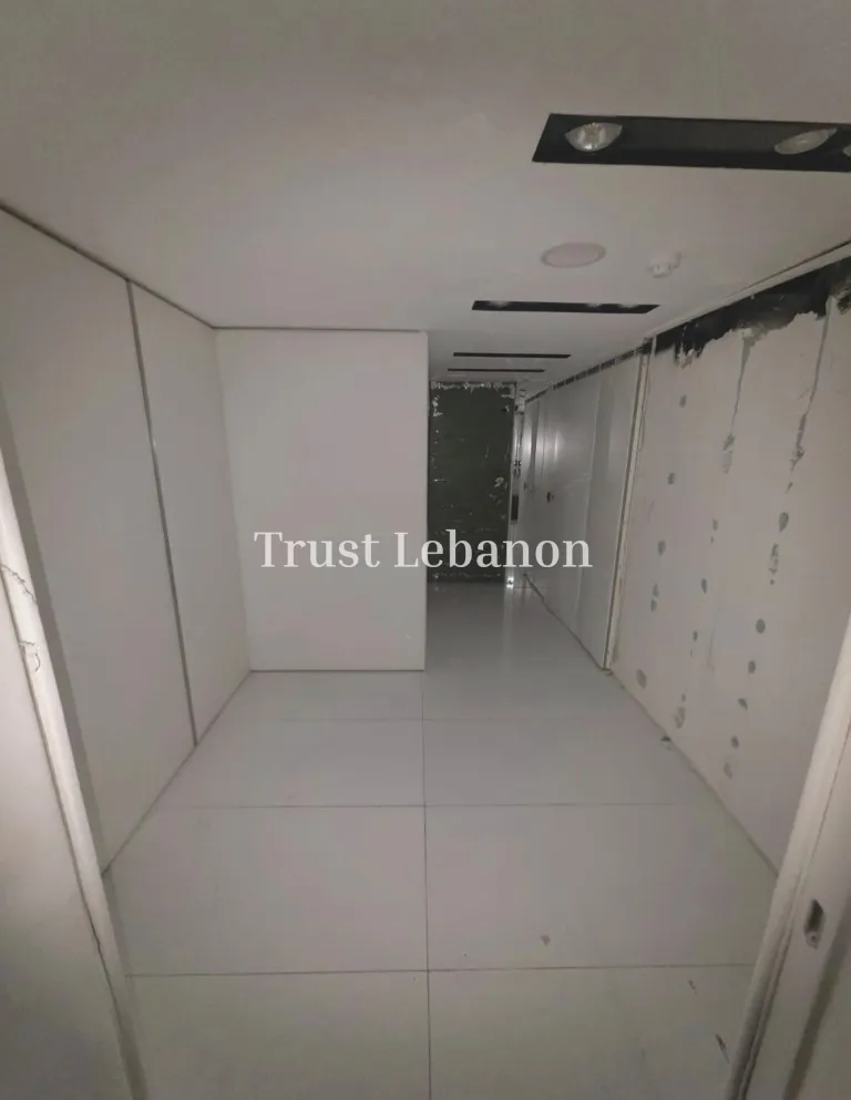 Showroom for rent in Hazmieh, Lebanon