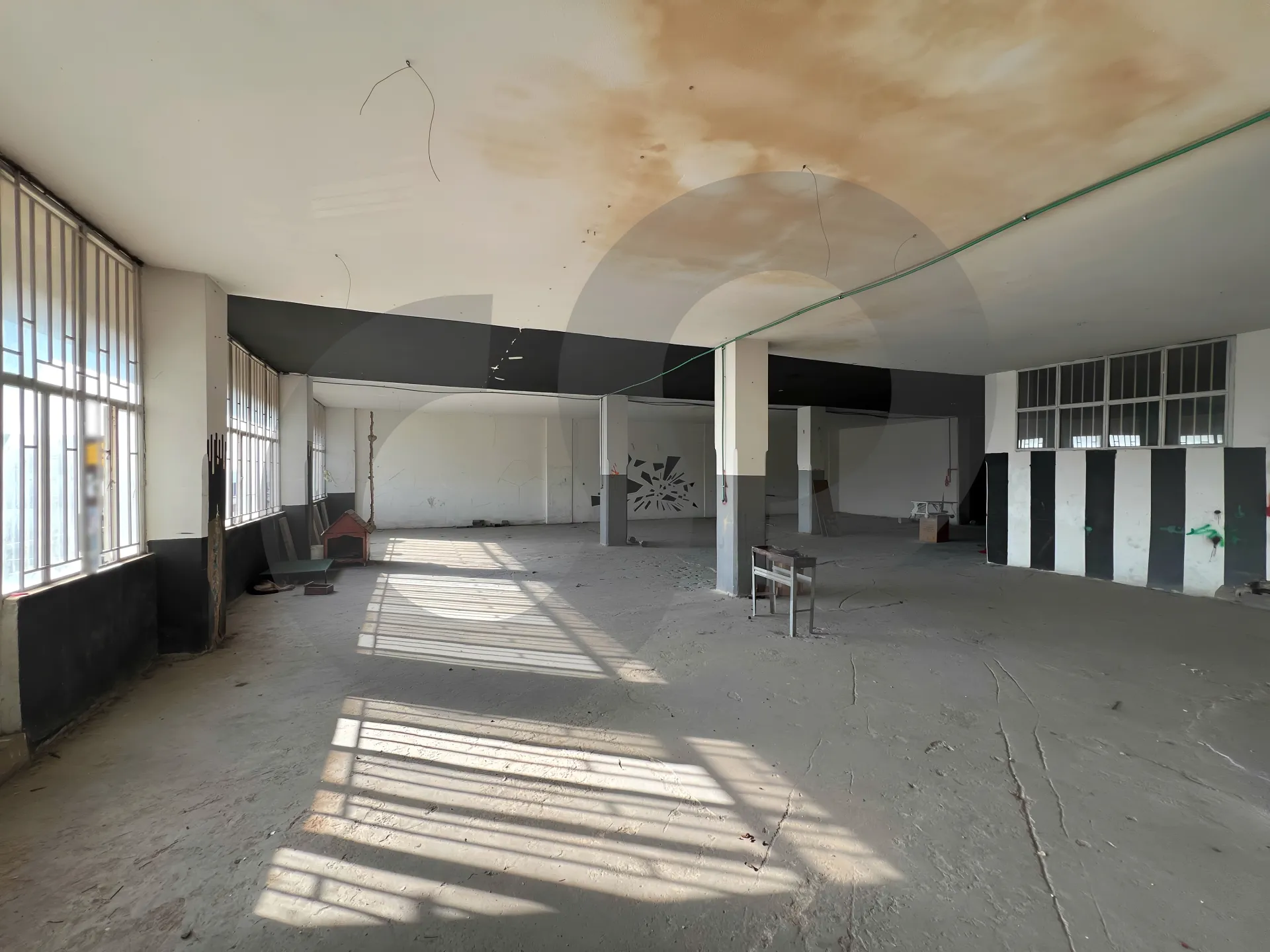 Commercial Property for Rent in Mkalles