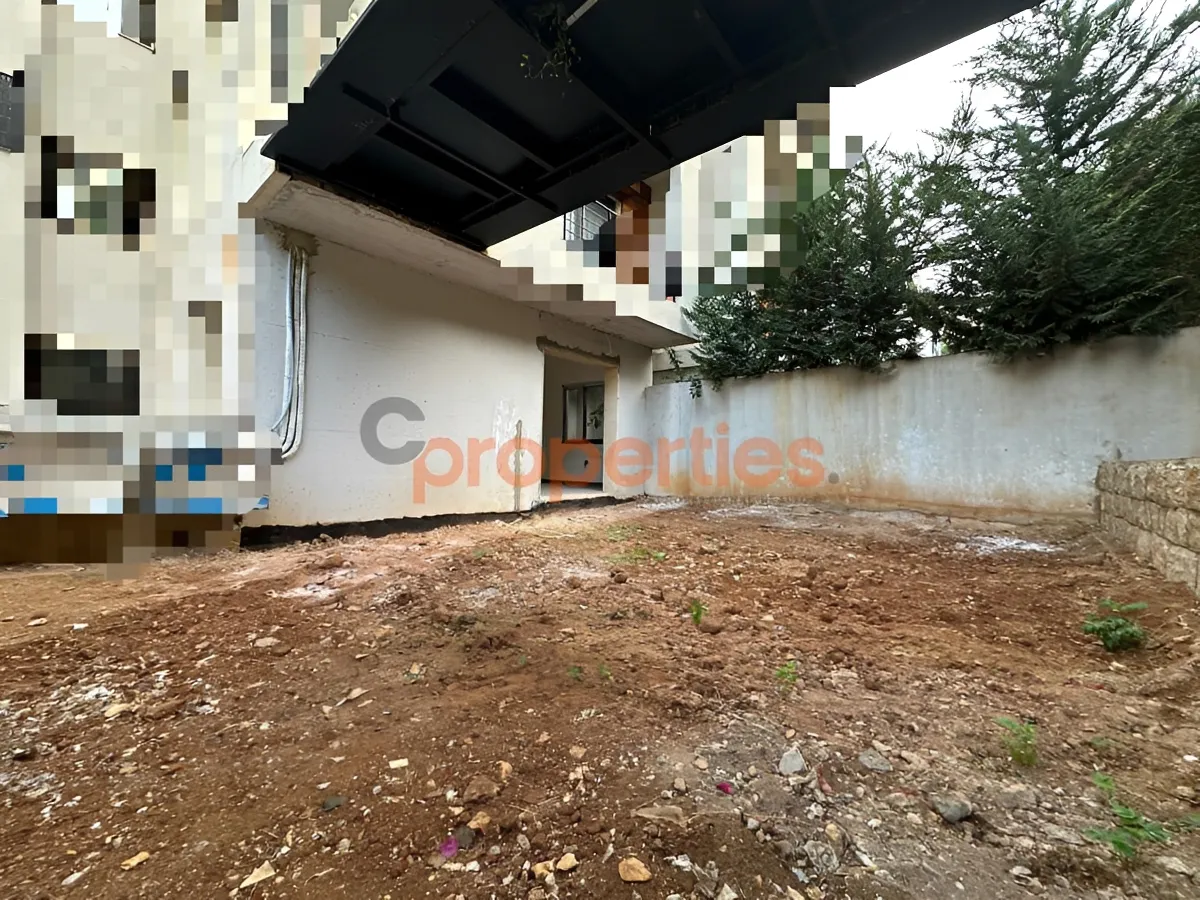 Apartment for Sale in Yarzeh - 4 bed, 3 bath