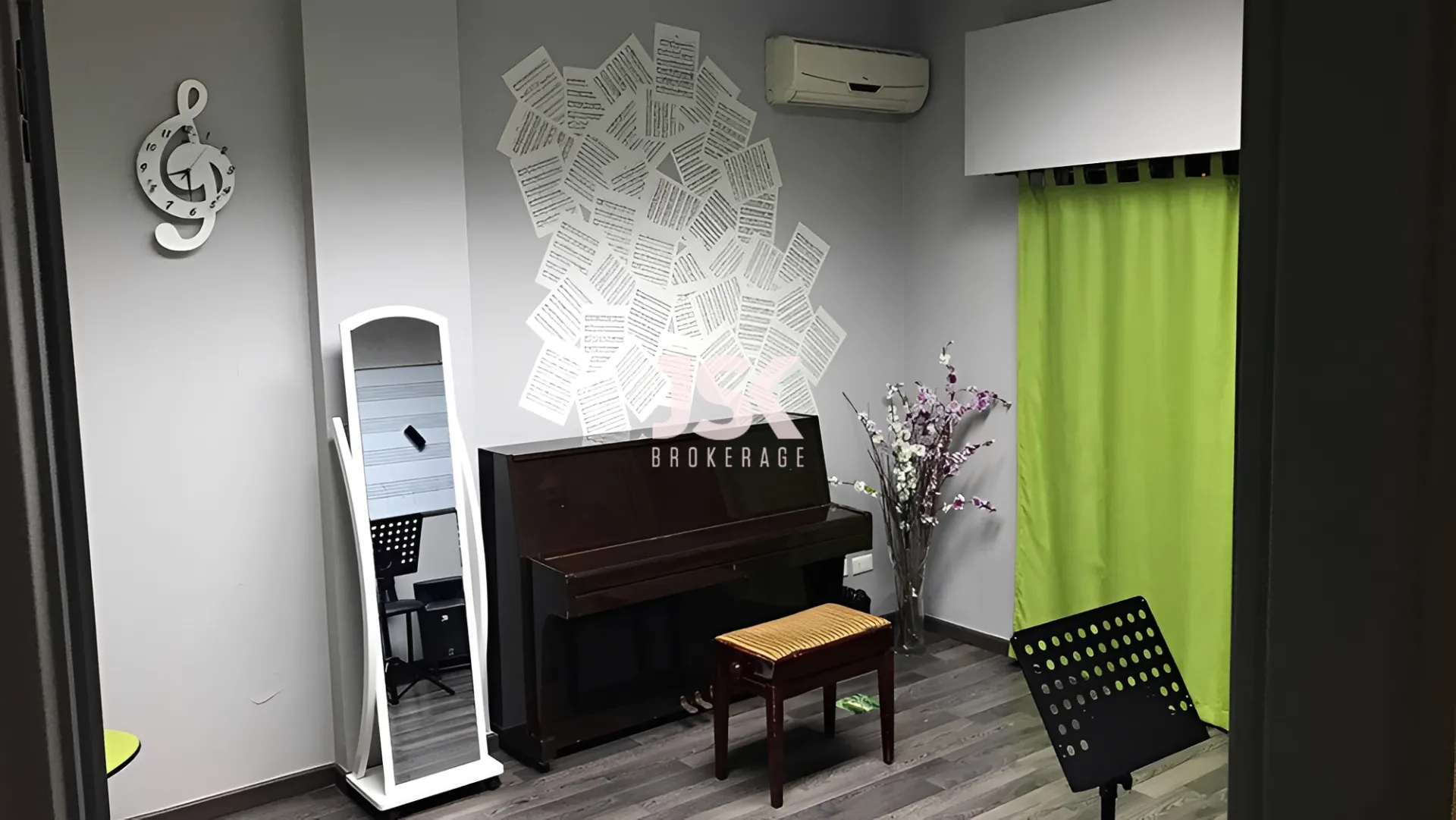 Office for Rent in Jdeideh