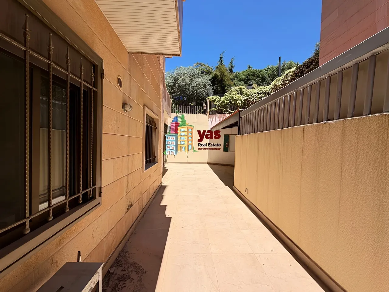 Apartment for Sale in Ballouneh