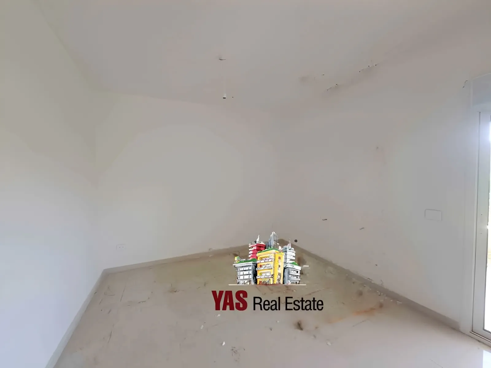 Apartment for Sale in Ain El Remmaneh - 2 bed, 2 bath