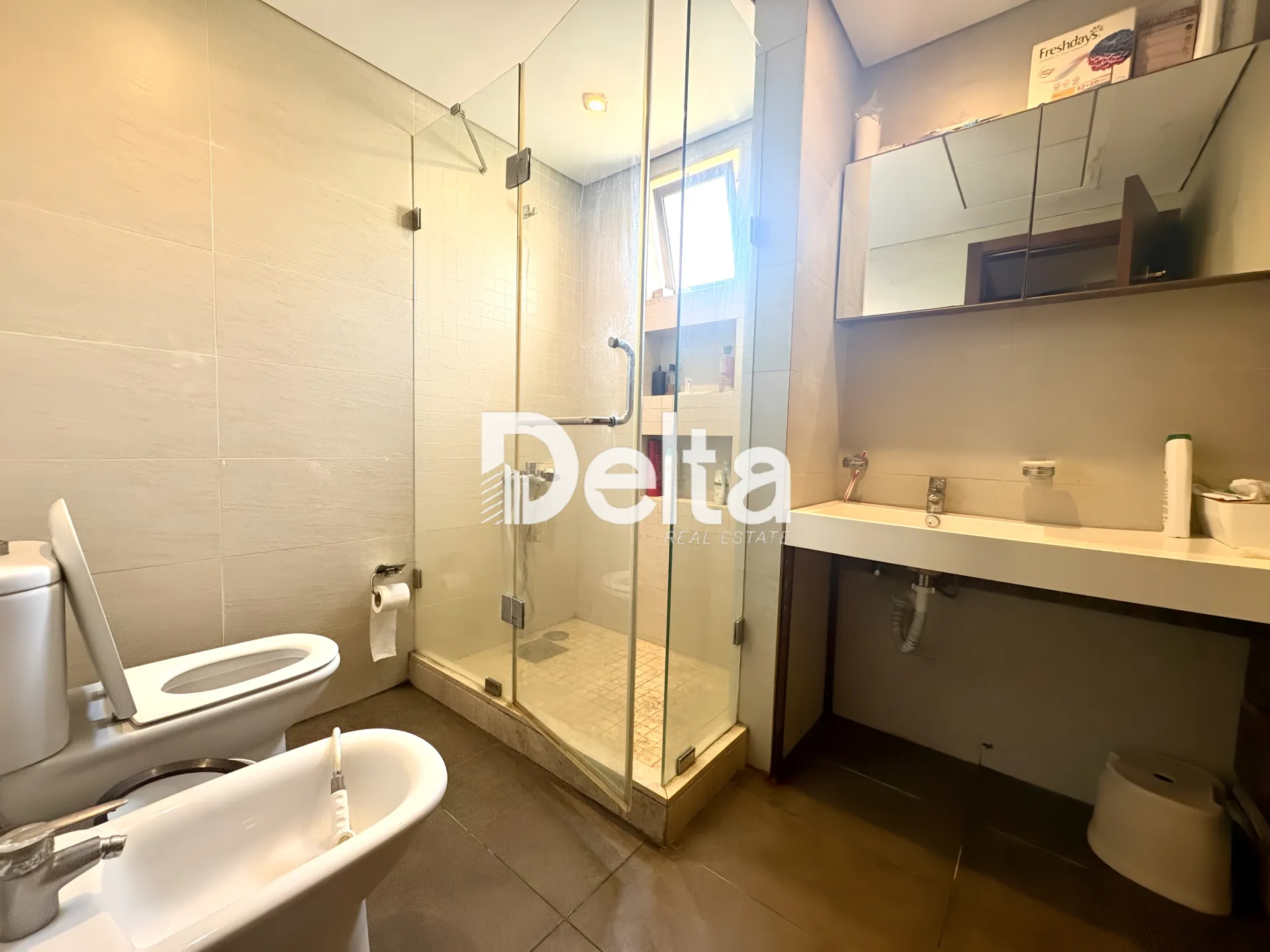 Apartment for sale in Zarif