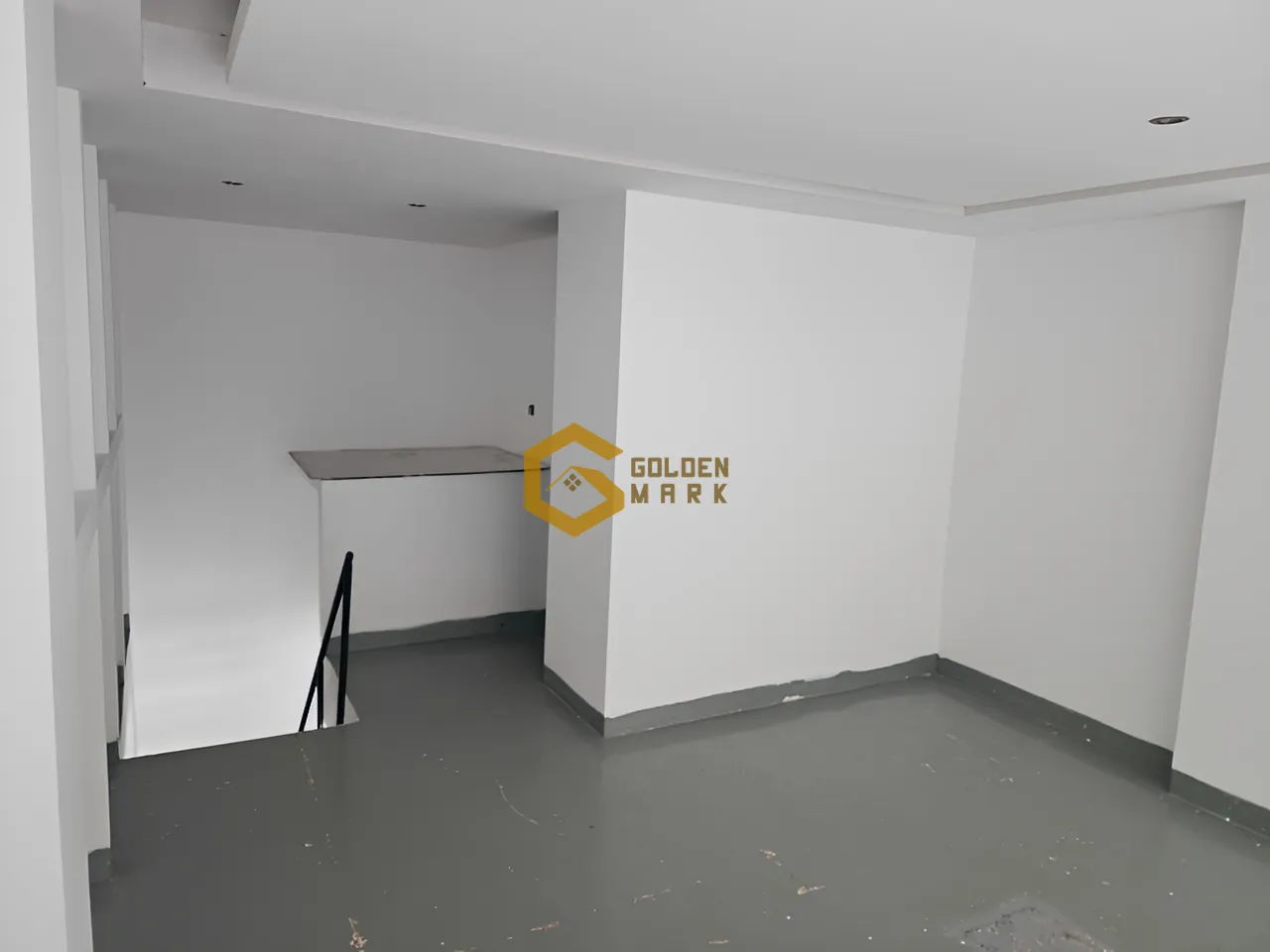 Shop for sale in Sin El Fil