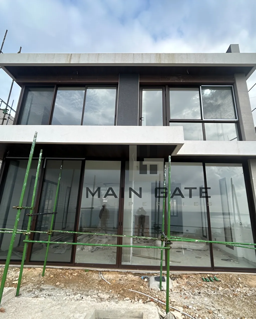 Villa for sale in Monsef, Lebanon - 3 bed, 5 bath