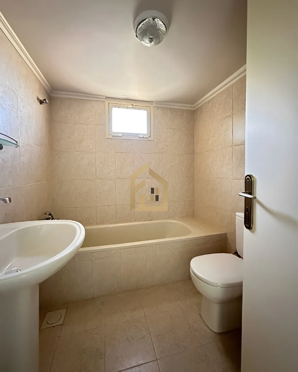 Apartment for sale in Chouit, Lebanon