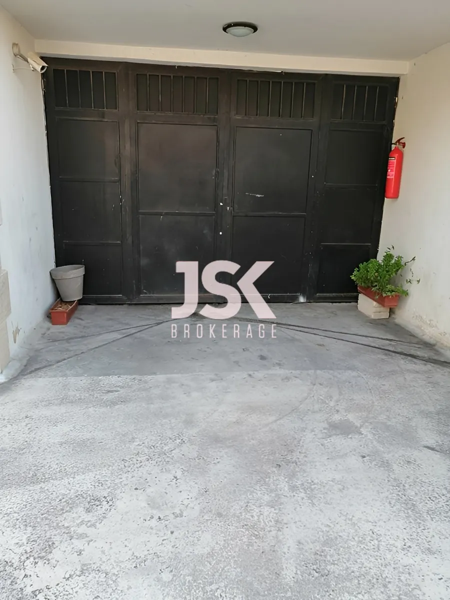 Warehouse for Sale in Roumieh