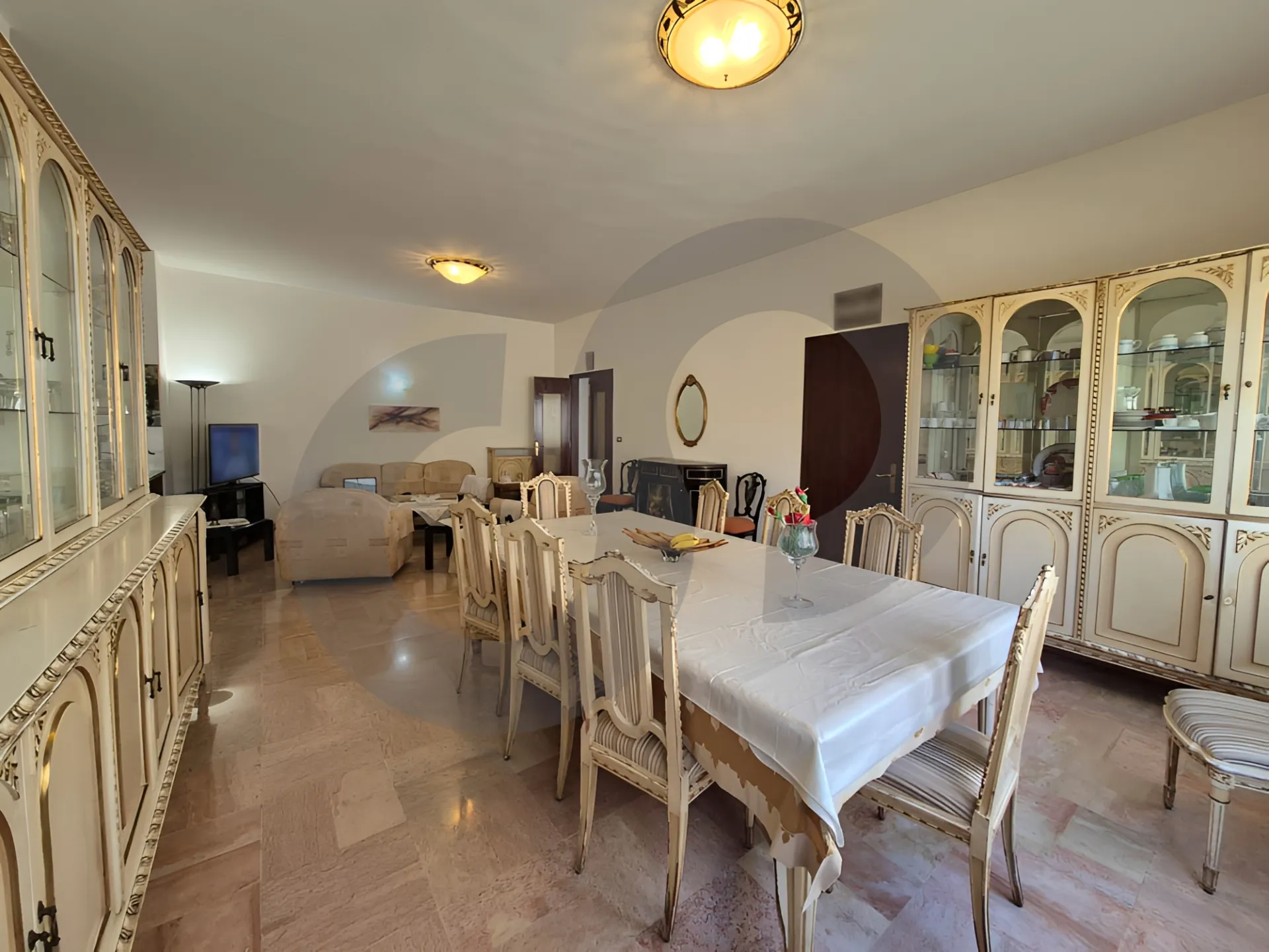 Apartment for Sale in Mazraat Yachoua - 3 bed, 4 bath