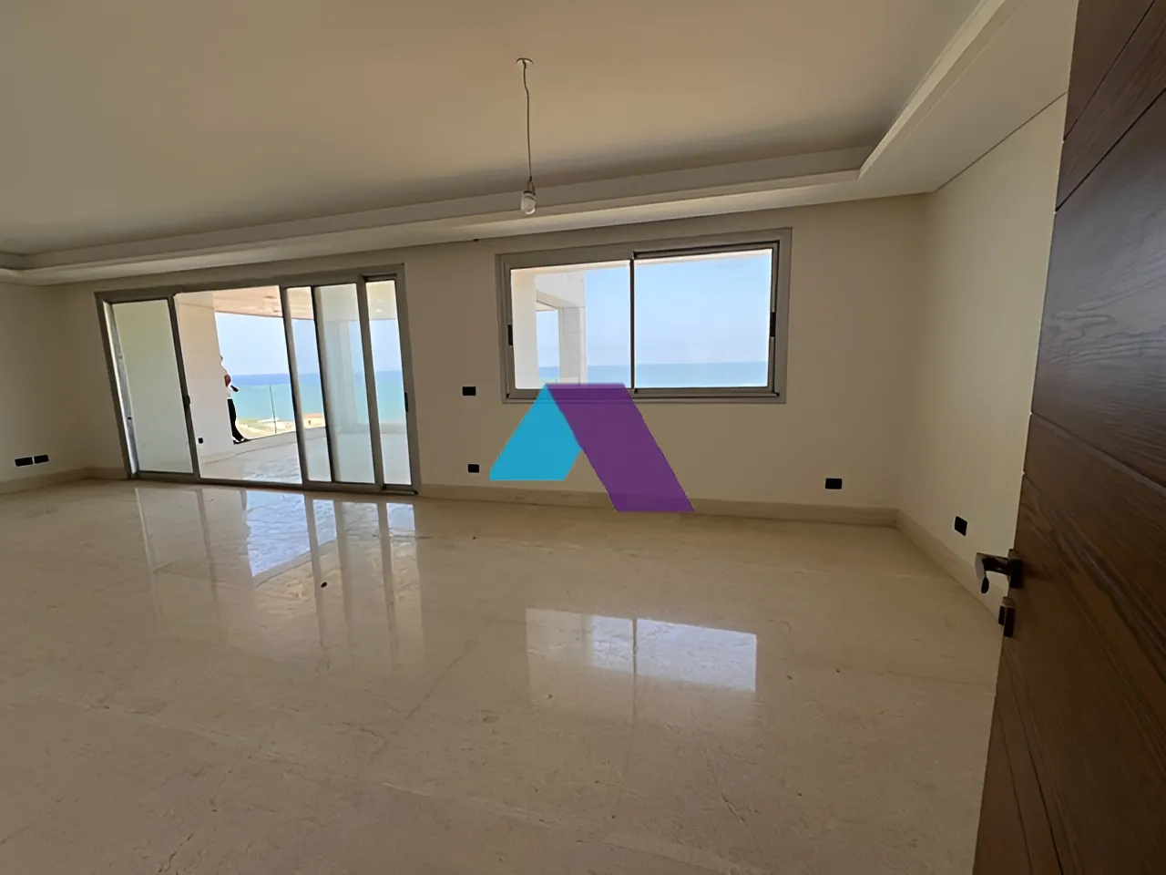 Apartment for Sale in Raoucheh - 3 bed, 4 bath