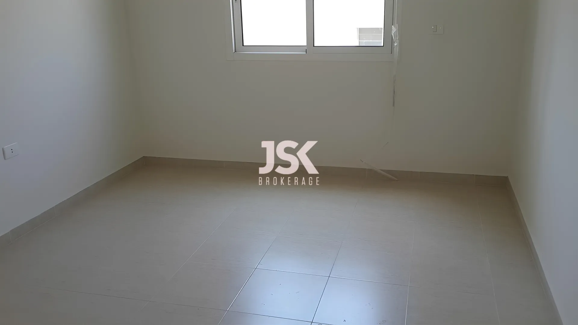 Apartment for Sale in Zouk Mosbeh - 3 bed, 3 bath