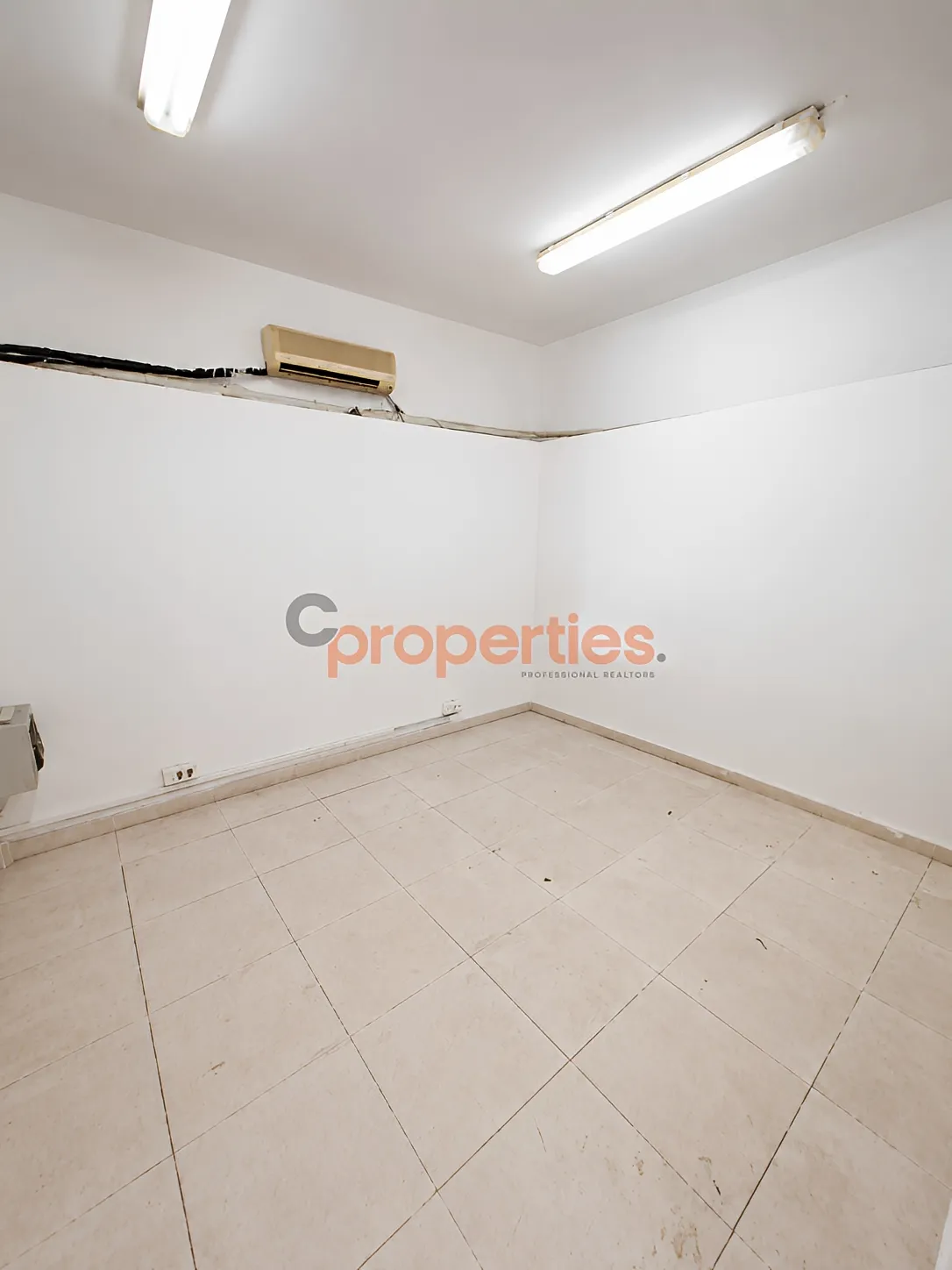 Warehouse for Sale in Achrafieh