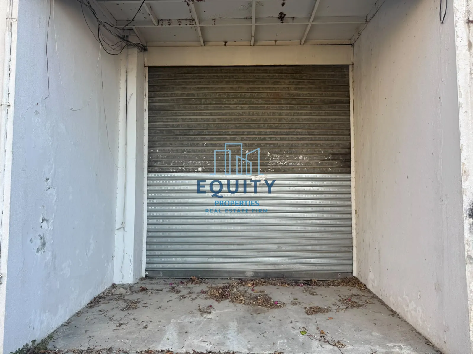 Warehouse for sale in Mtayleb
