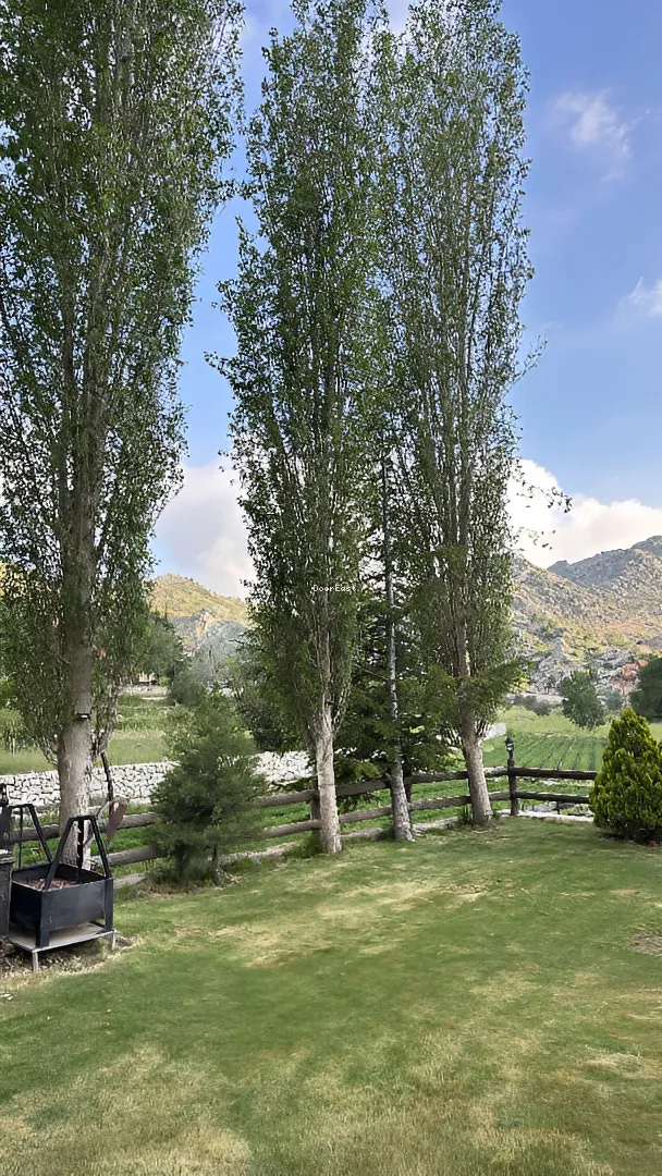 Villa for sale in Laqlouq