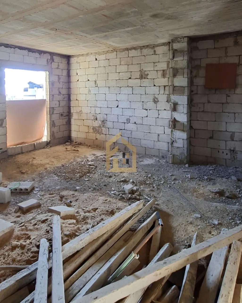 Apartment for sale in Qennabet Broummana, Lebanon - 2 bed, 2 bath