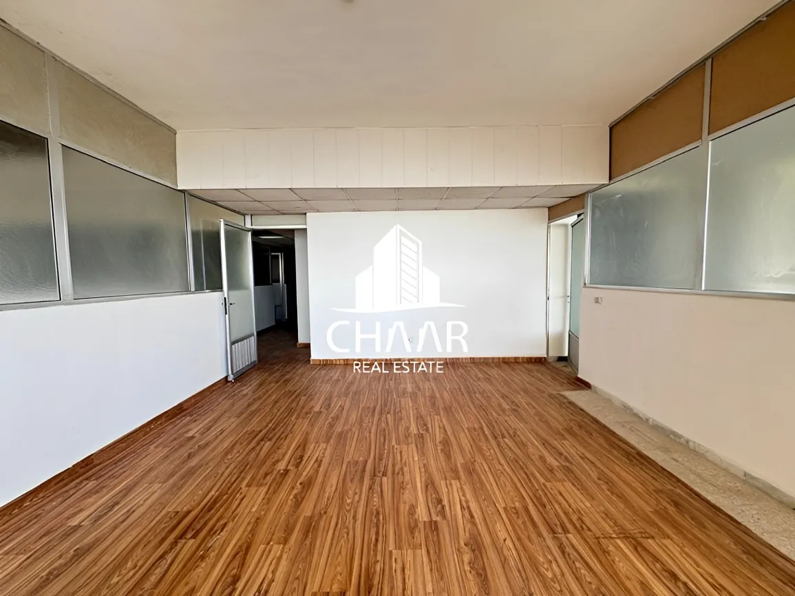 Warehouse for rent in Ramleh Al Bayda, Beirut, Lebanon