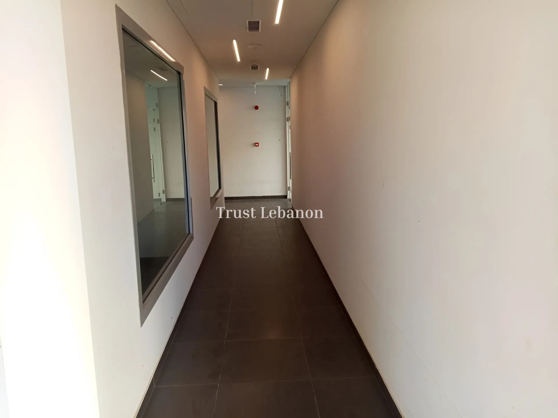 Office for rent in Ain El Remmaneh, Lebanon