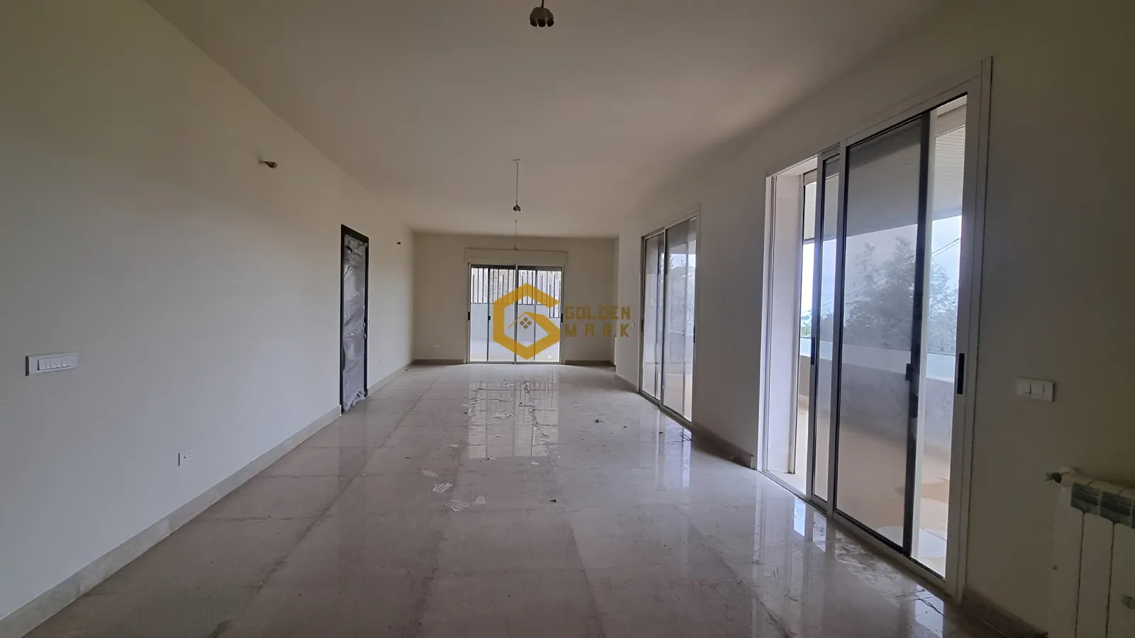 Apartment for Sale in Ain Aar - 3 bed, 5 bath