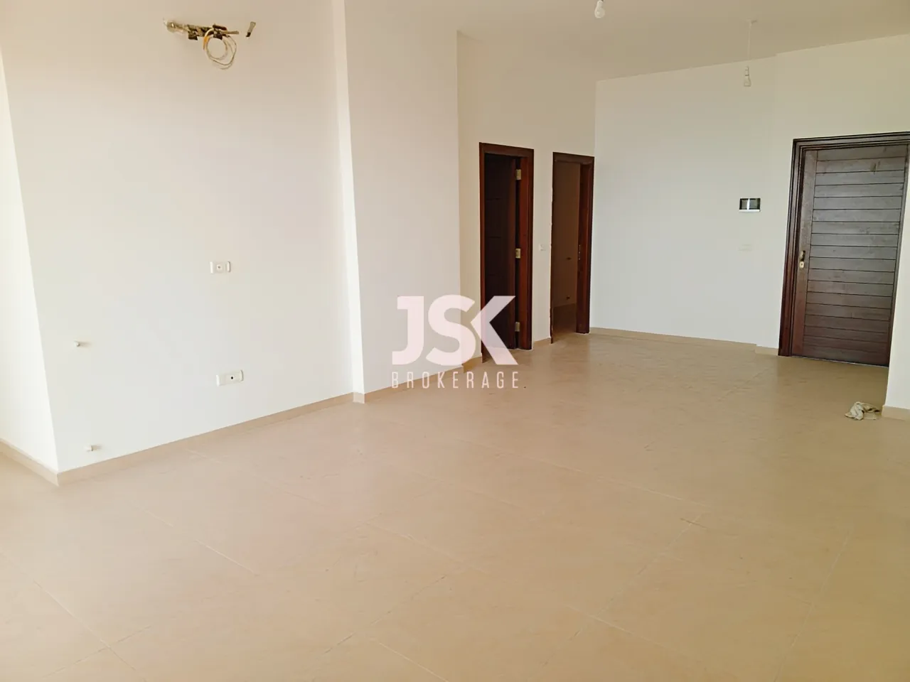Apartment for Sale in Haret Sakher