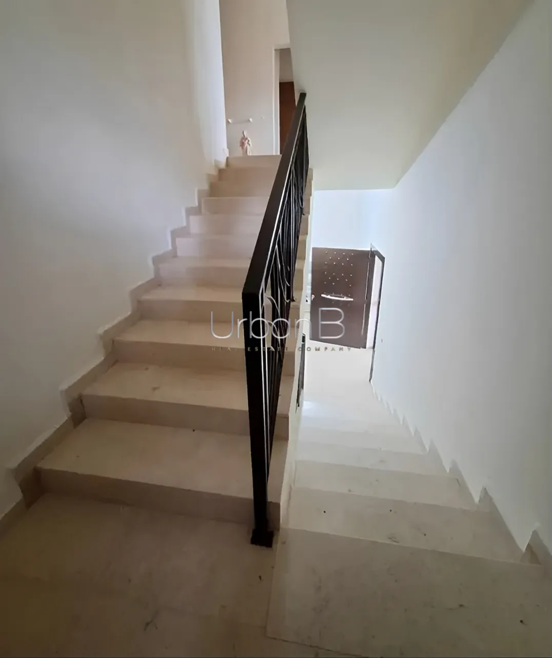 Villa for sale in Dlebta, lebanon