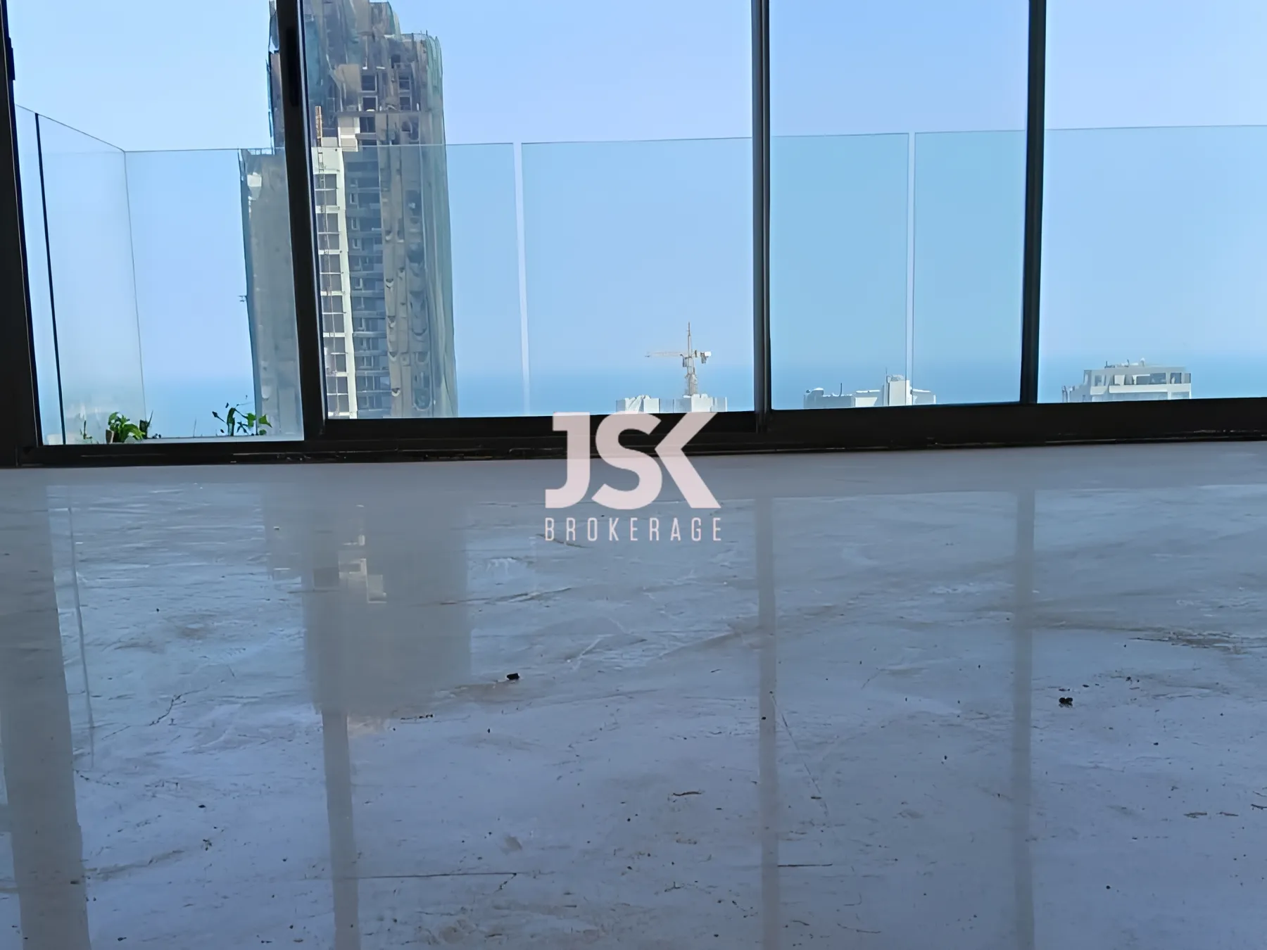 Apartment for Rent in Ras Beirut - 3 bed, 4 bath