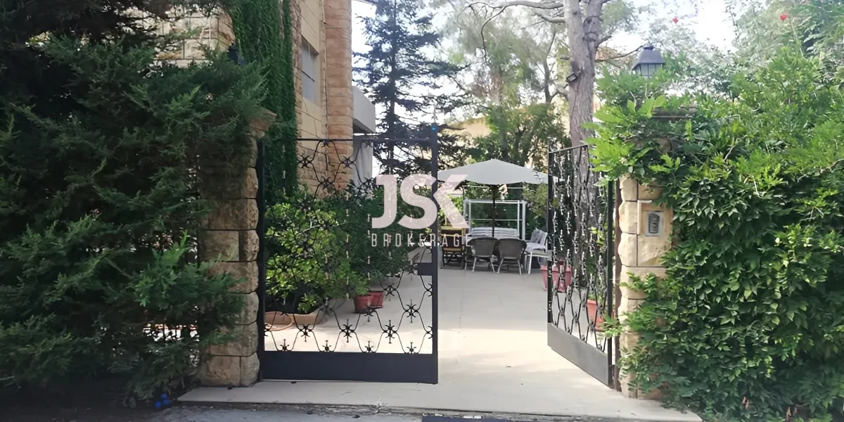Triplex for Sale in Baabdat, Lebanon