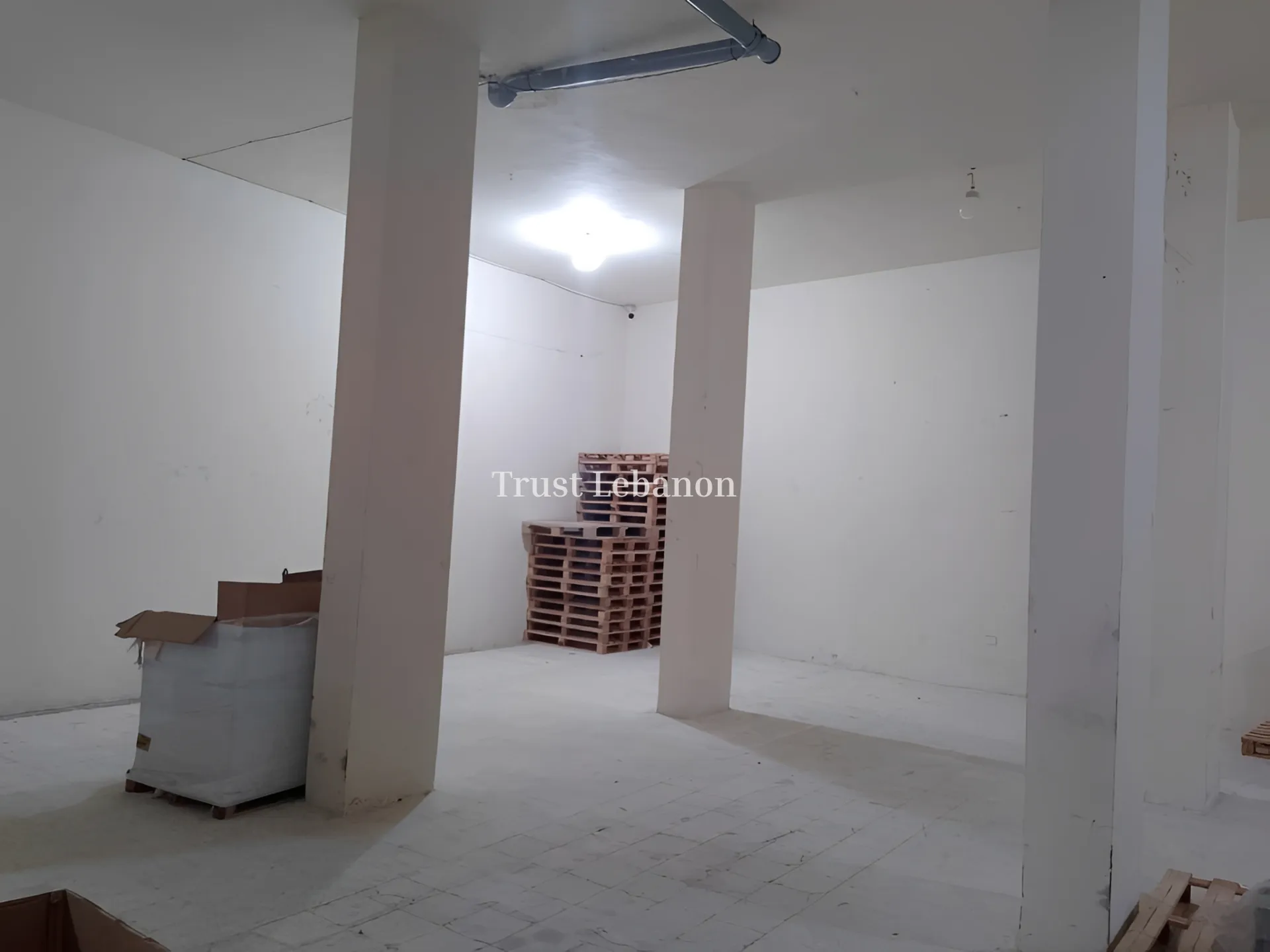 Warehouse for rent in Antelias, Lebanon