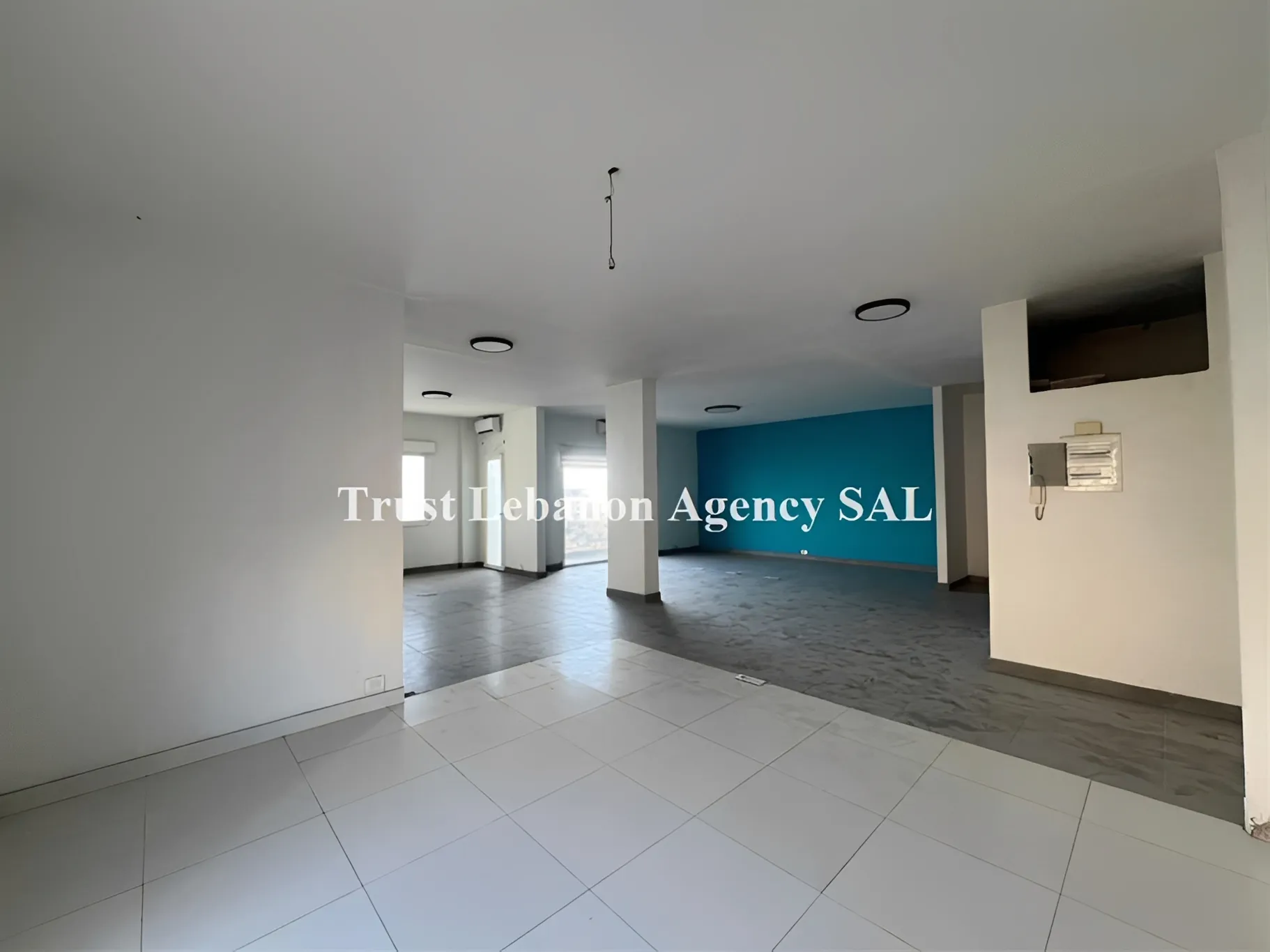 Office for sale in Metn, Antelias