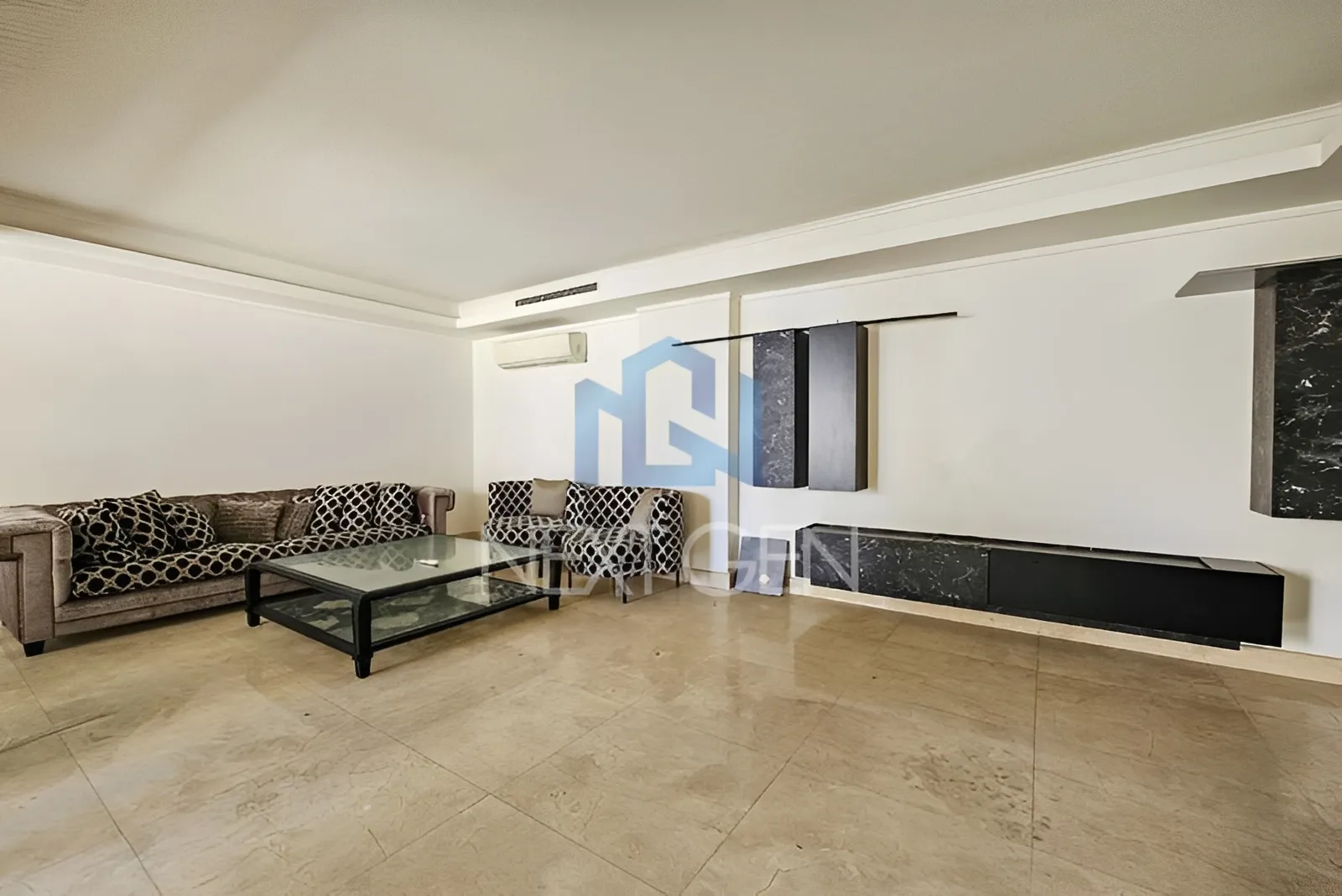 Apartment for Sale in Ain Al Mraiseh - 3 bed, 4 bath