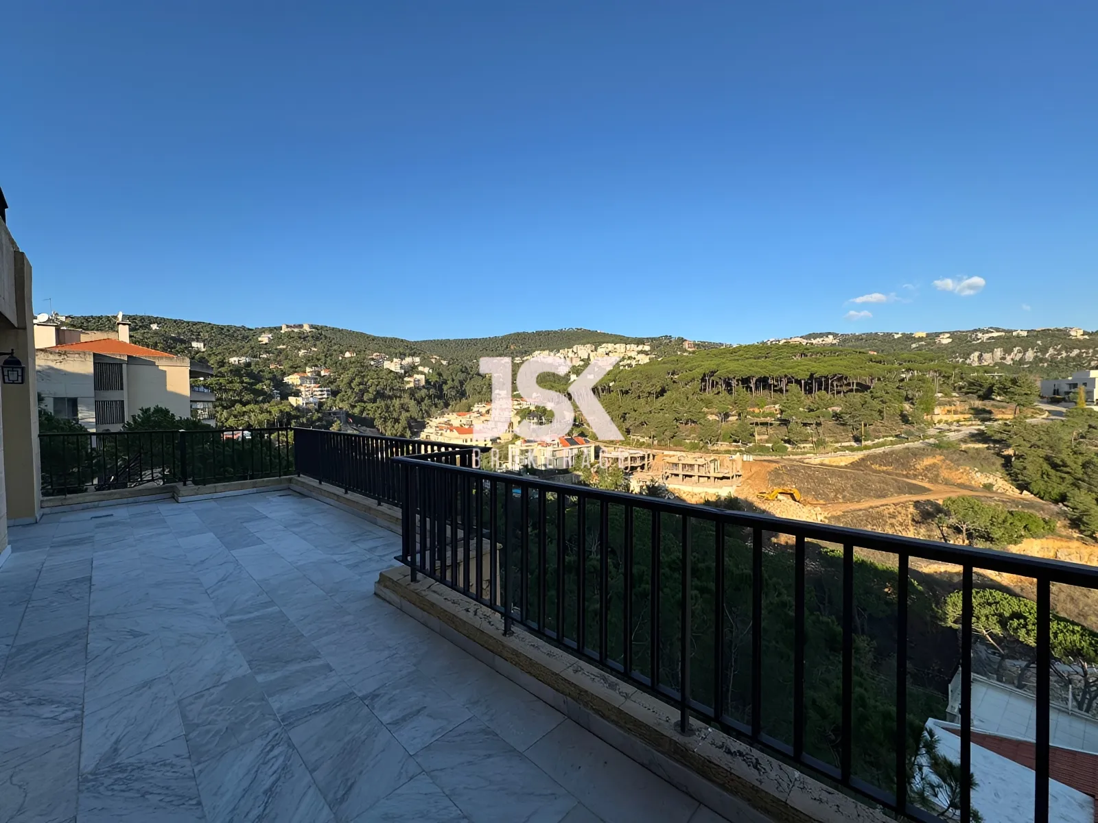 Apartment for Sale in Baabdat