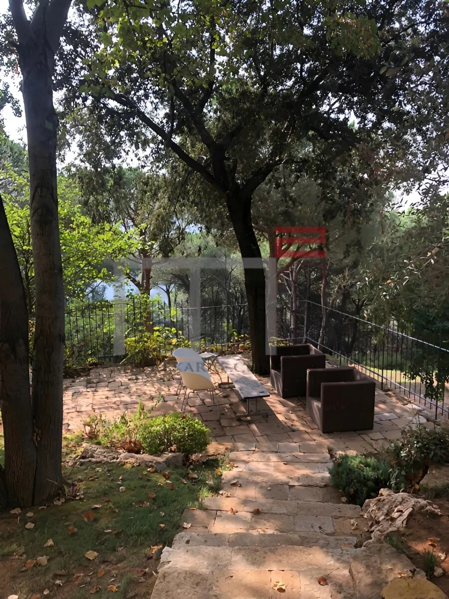 Villa for rent in Beit Meri