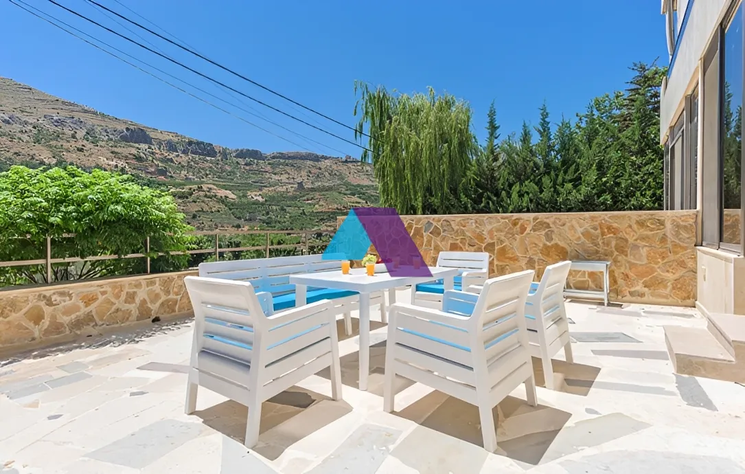 Chalet for Sale in Faraya - 2 bed, 1 bath