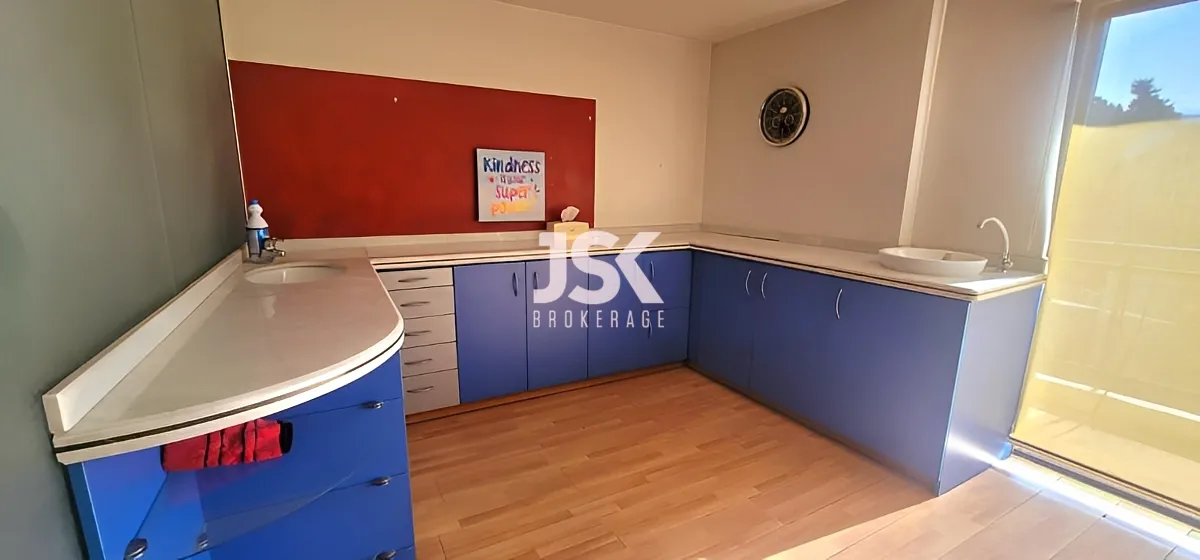 Office for rent in Sarba