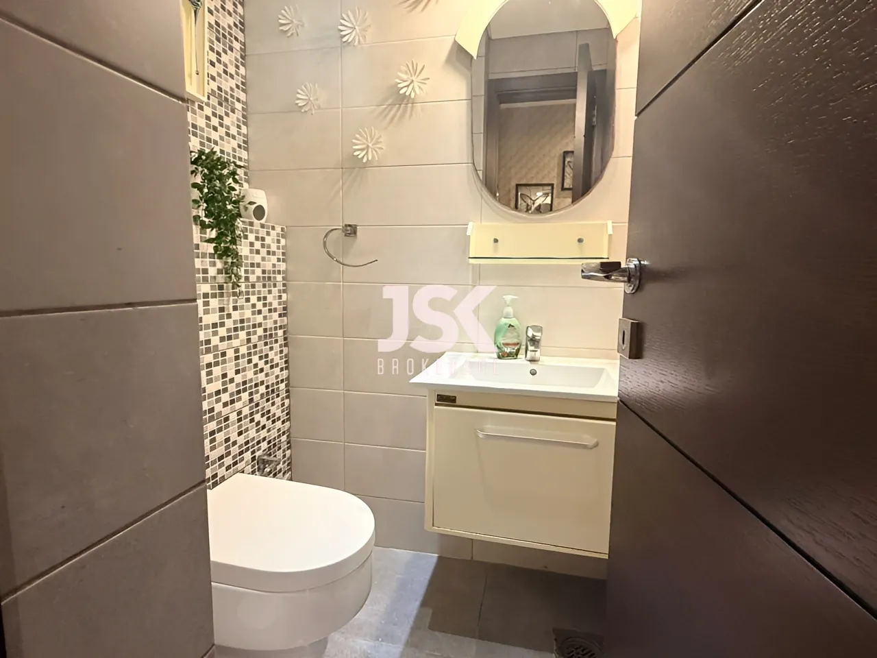 Apartment for Sale in Achrafieh
