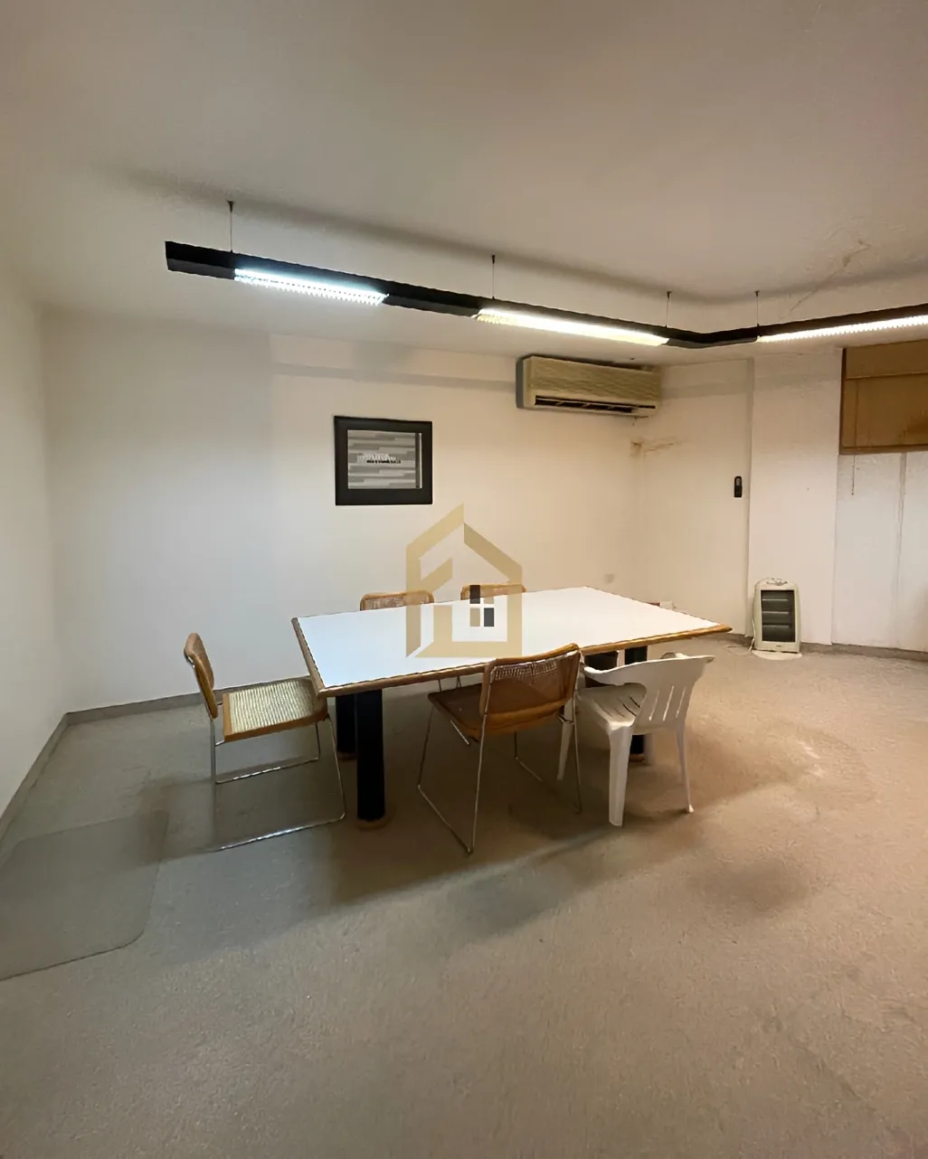 Office for sale in Jisr El Bacha, Lebanon