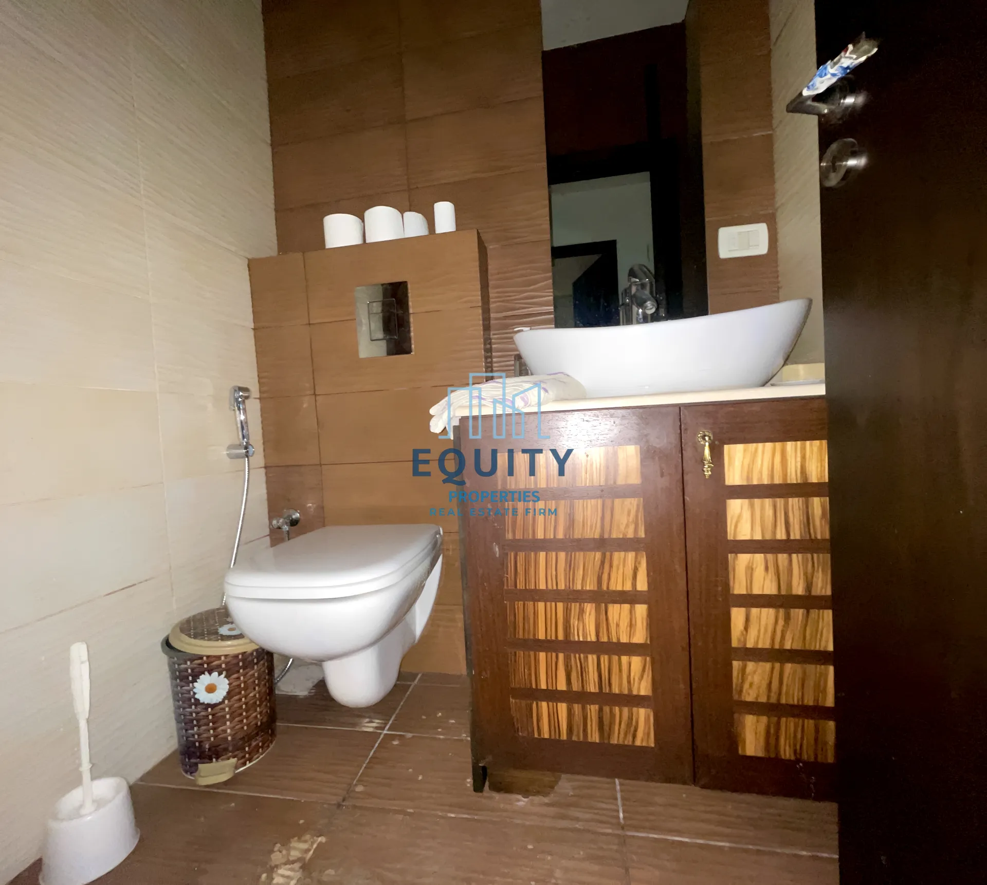 Apartment for Sale in Zouk Mkayel - 4 bed, 3 bath
