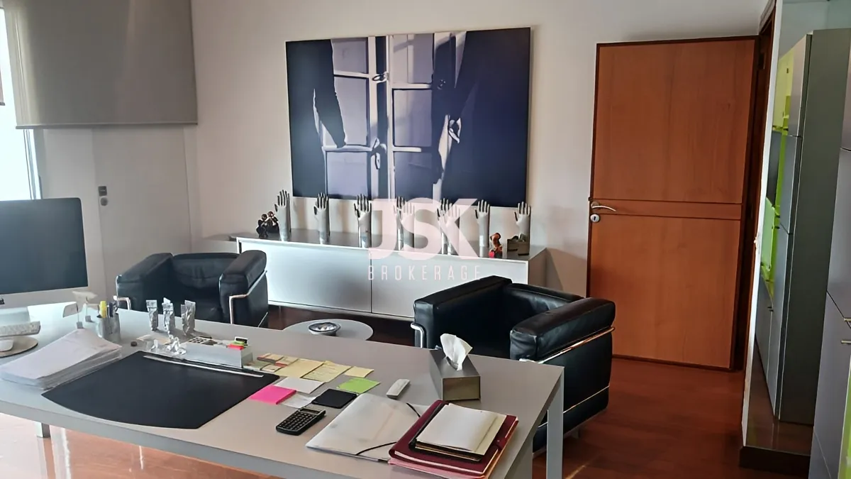 Office for Sale in Zalqa