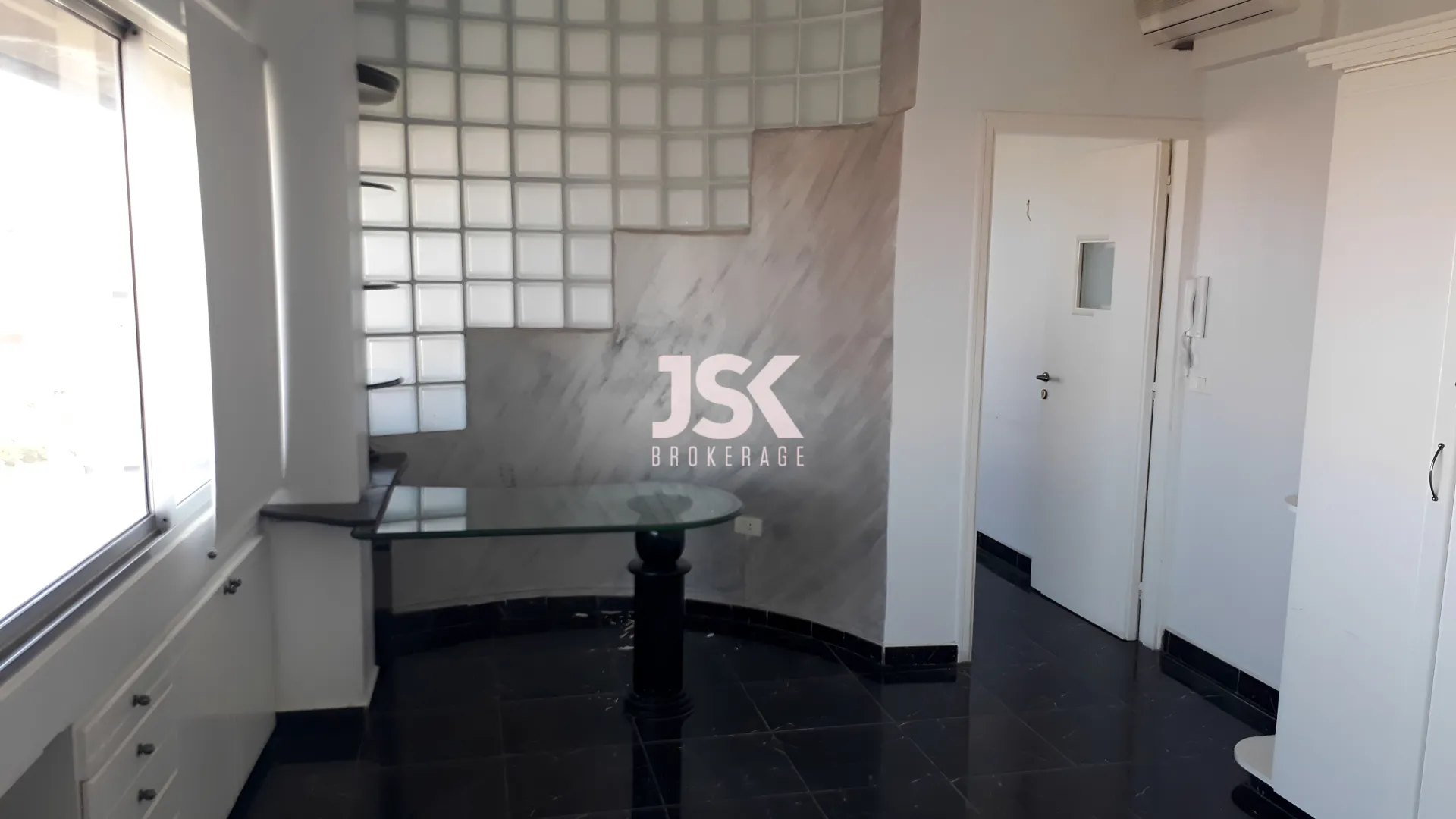 Office for Rent in Jounieh