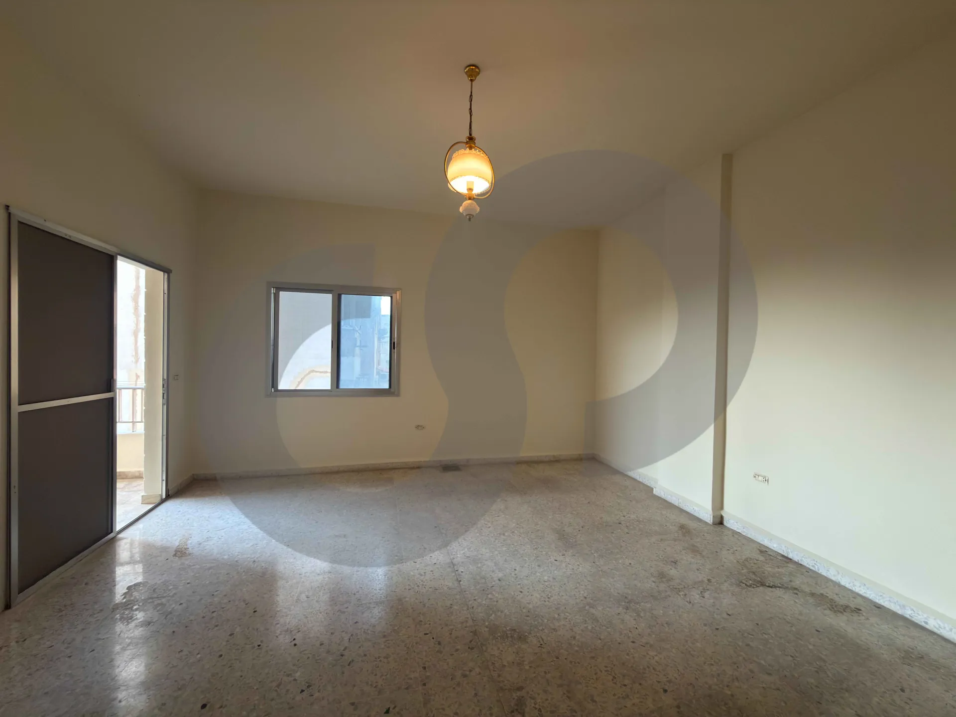 Apartment for Sale in Ballouneh