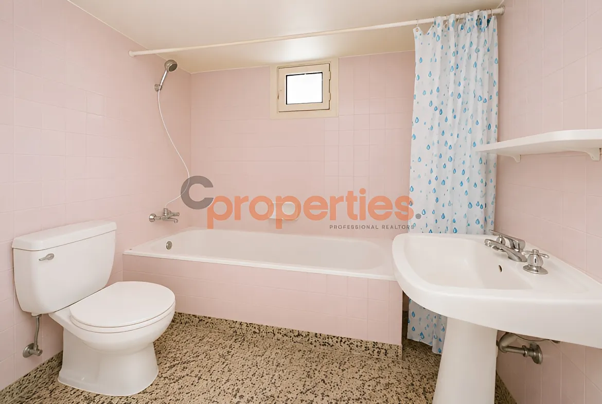 Apartment for Rent in Geitawi - 2 bed, 2 bath