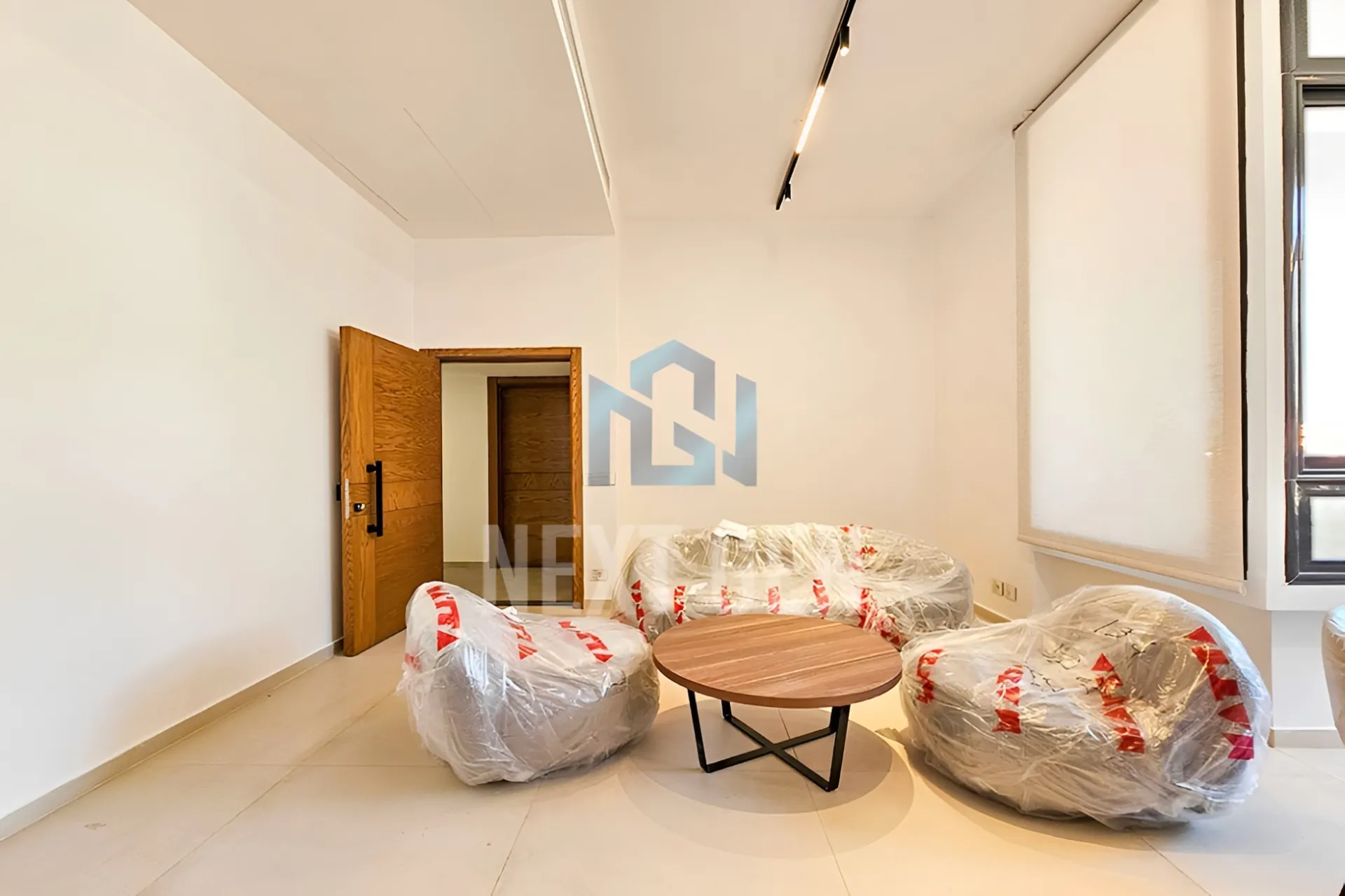 Apartment for rent in Achrafieh, Beirut, Lebanon - 2 bed, 3 bath