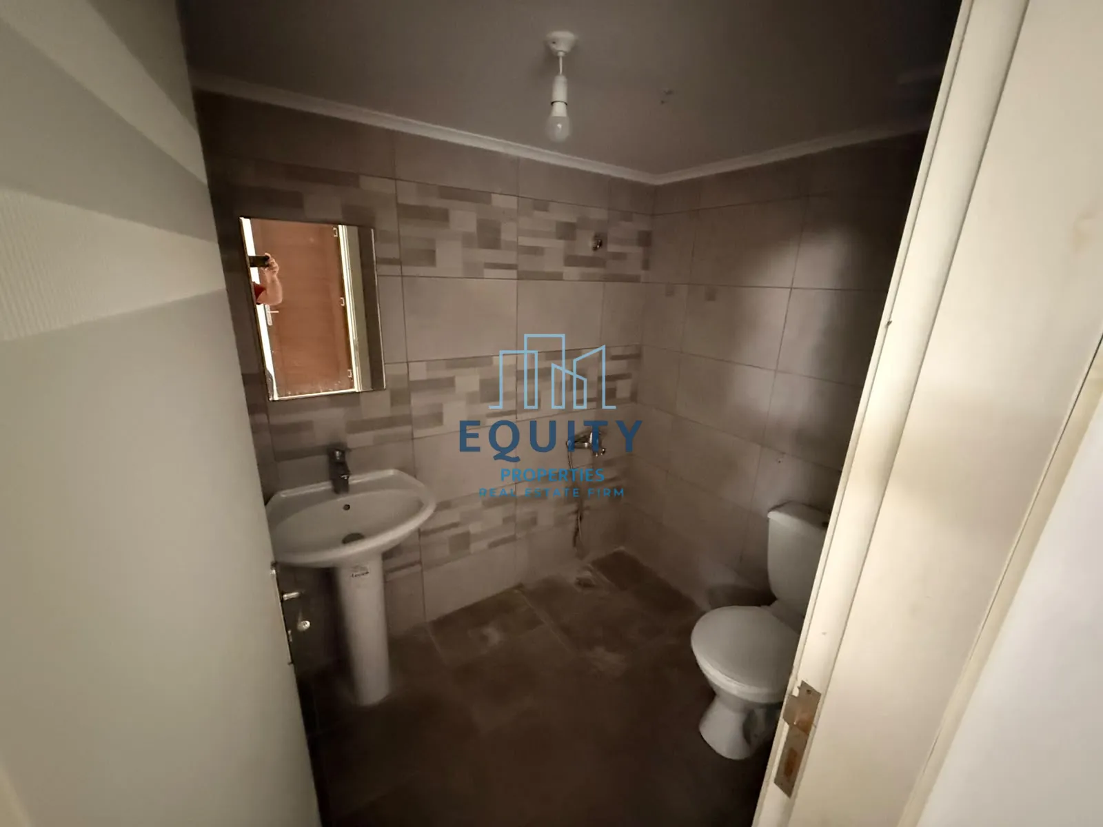 Apartment for rent in Kornet Chehwan - 2 bed, 2 bath