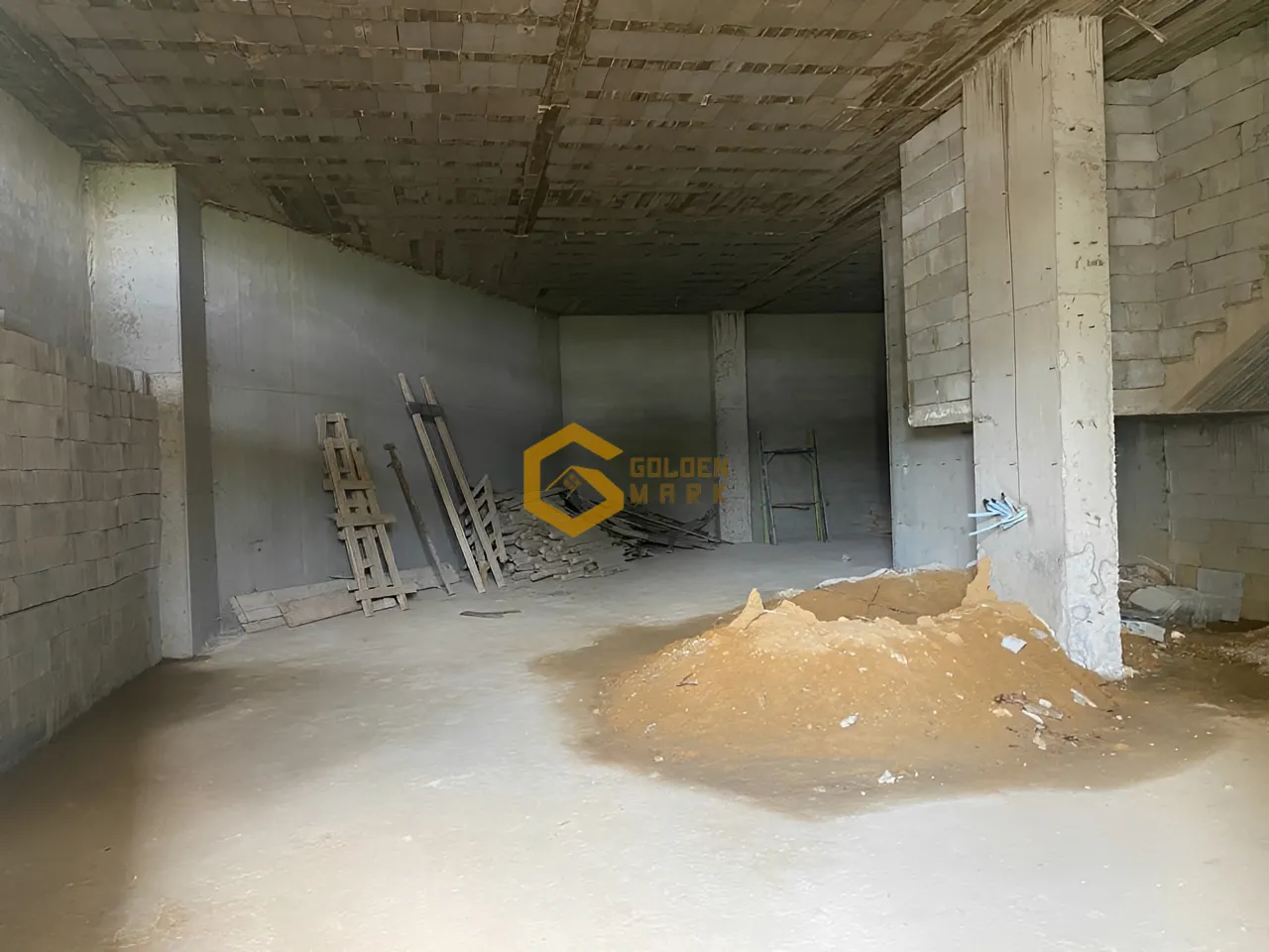 Warehouse for sale in Ghadras
