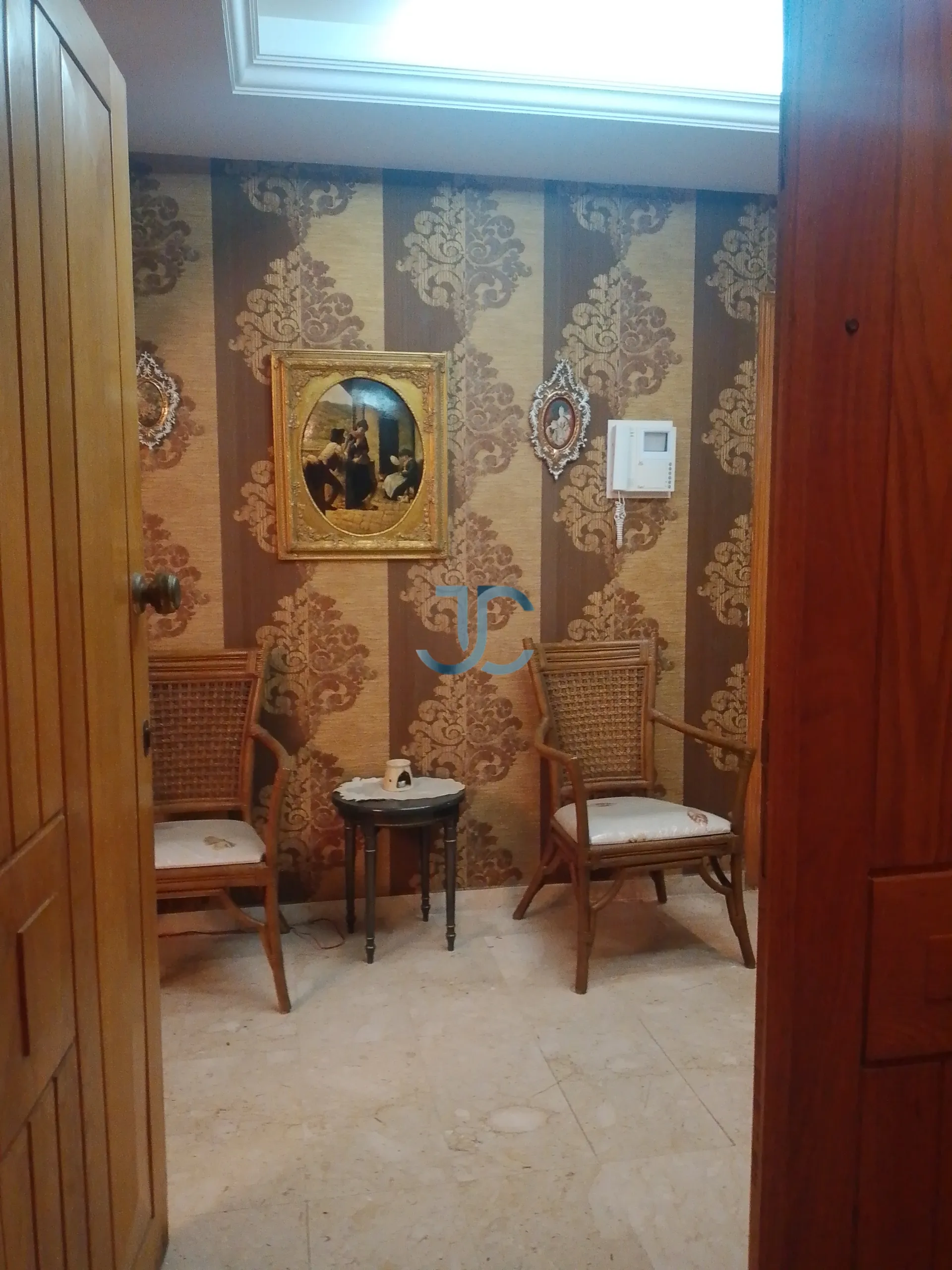 Apartment for sale in Haret Sakher