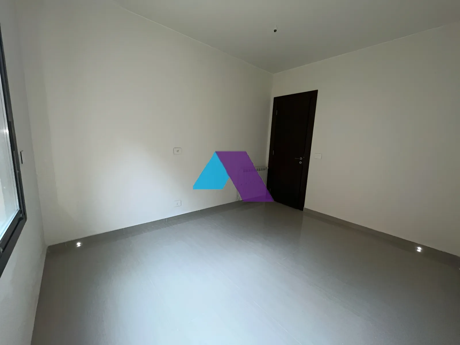 Apartment for Sale in Ballouneh