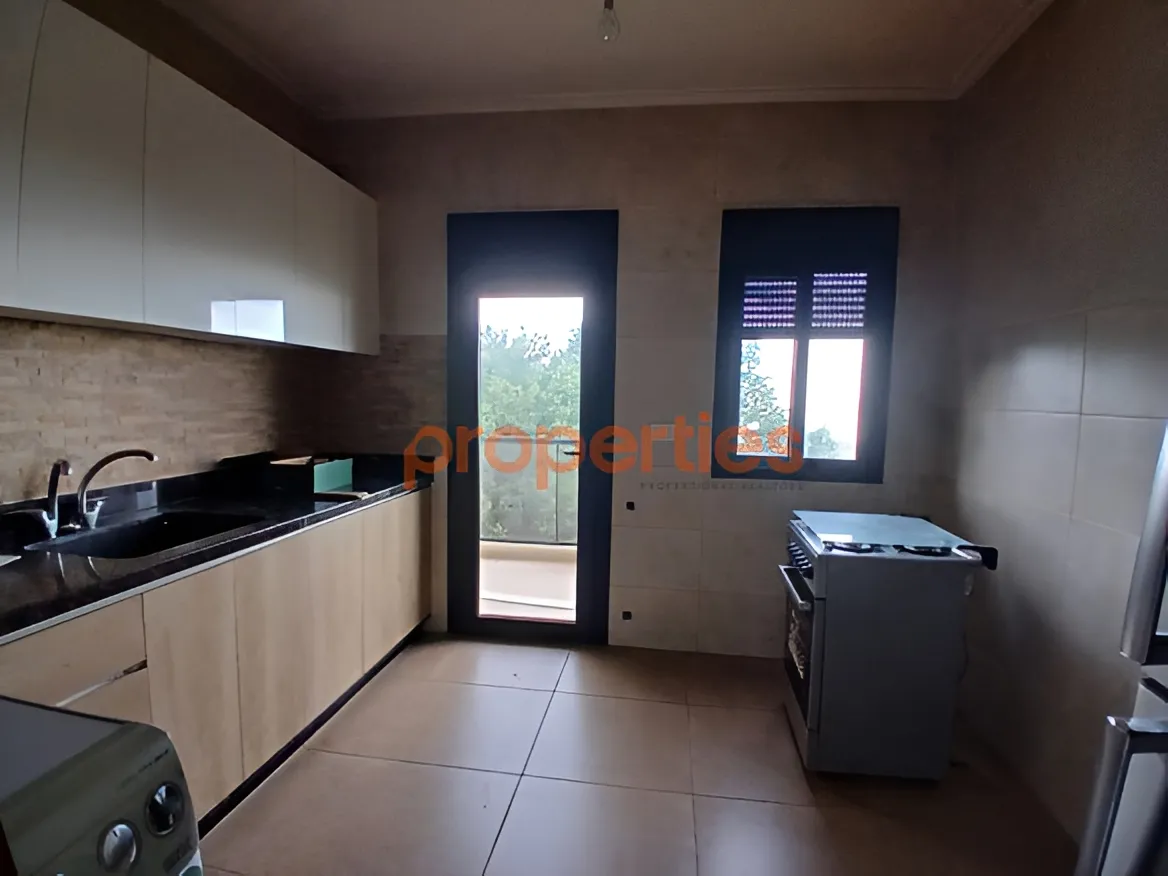 Apartment for Sale in Safra - 3 bath