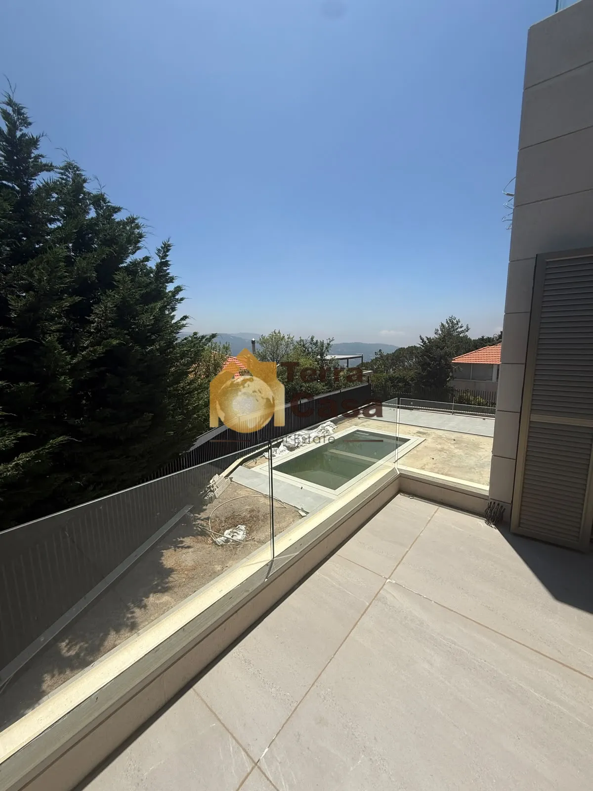 Villa for sale in Baabdat