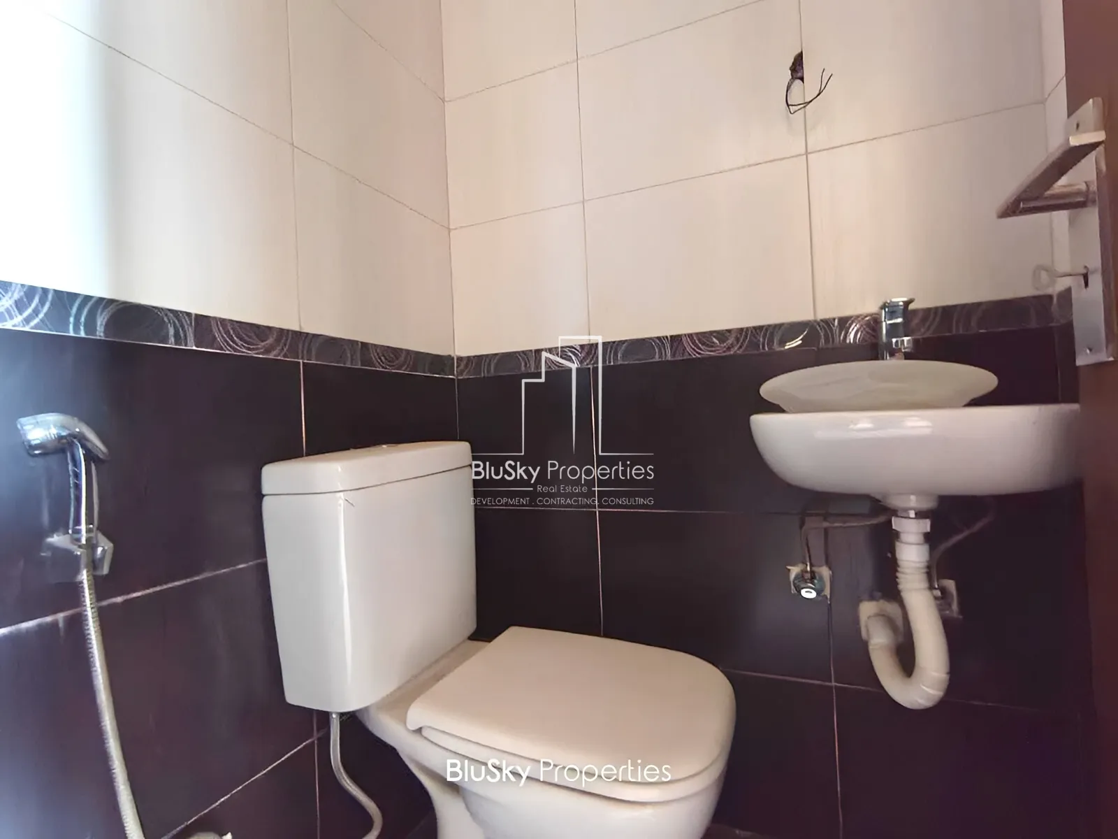 Apartment for Sale in Adma