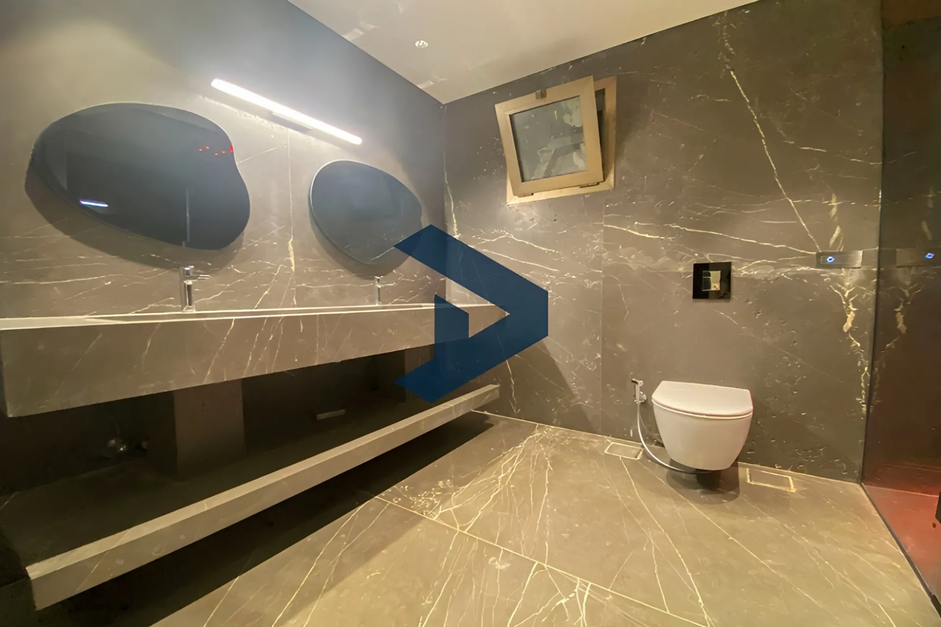 Apartment for sale in Raoucheh, Beirut, Lebanon