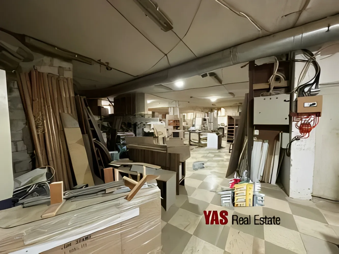 Industrial Unit for rent in Dbayeh
