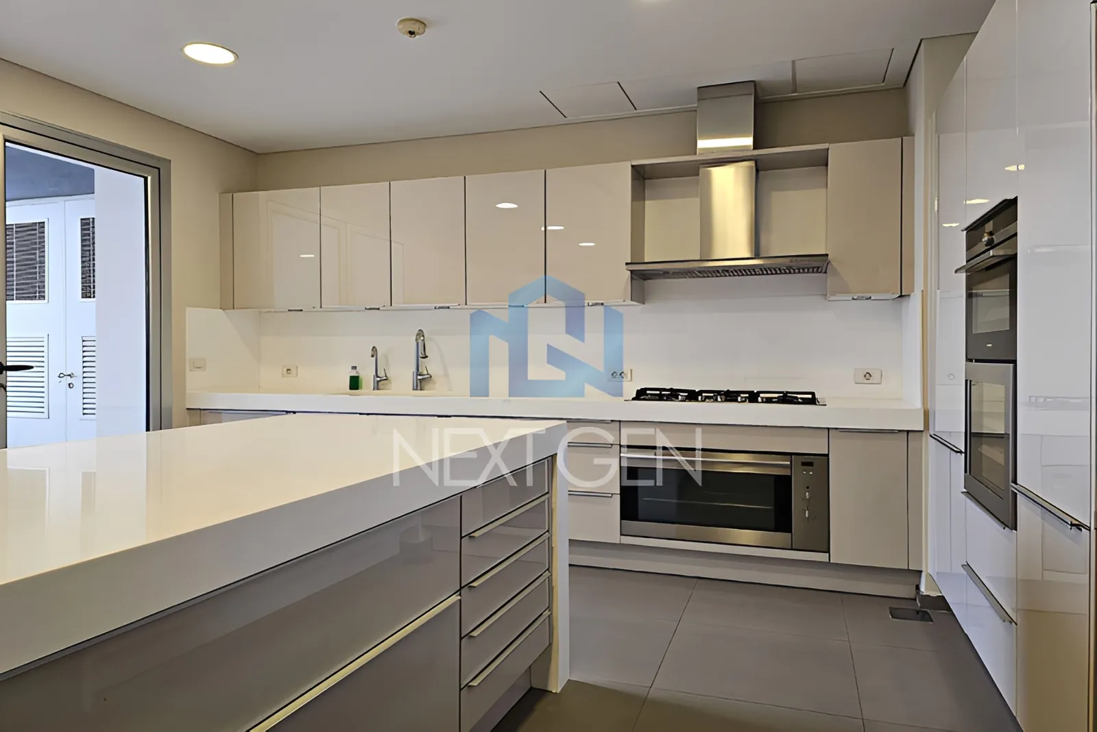 Apartment for Rent in Sursock